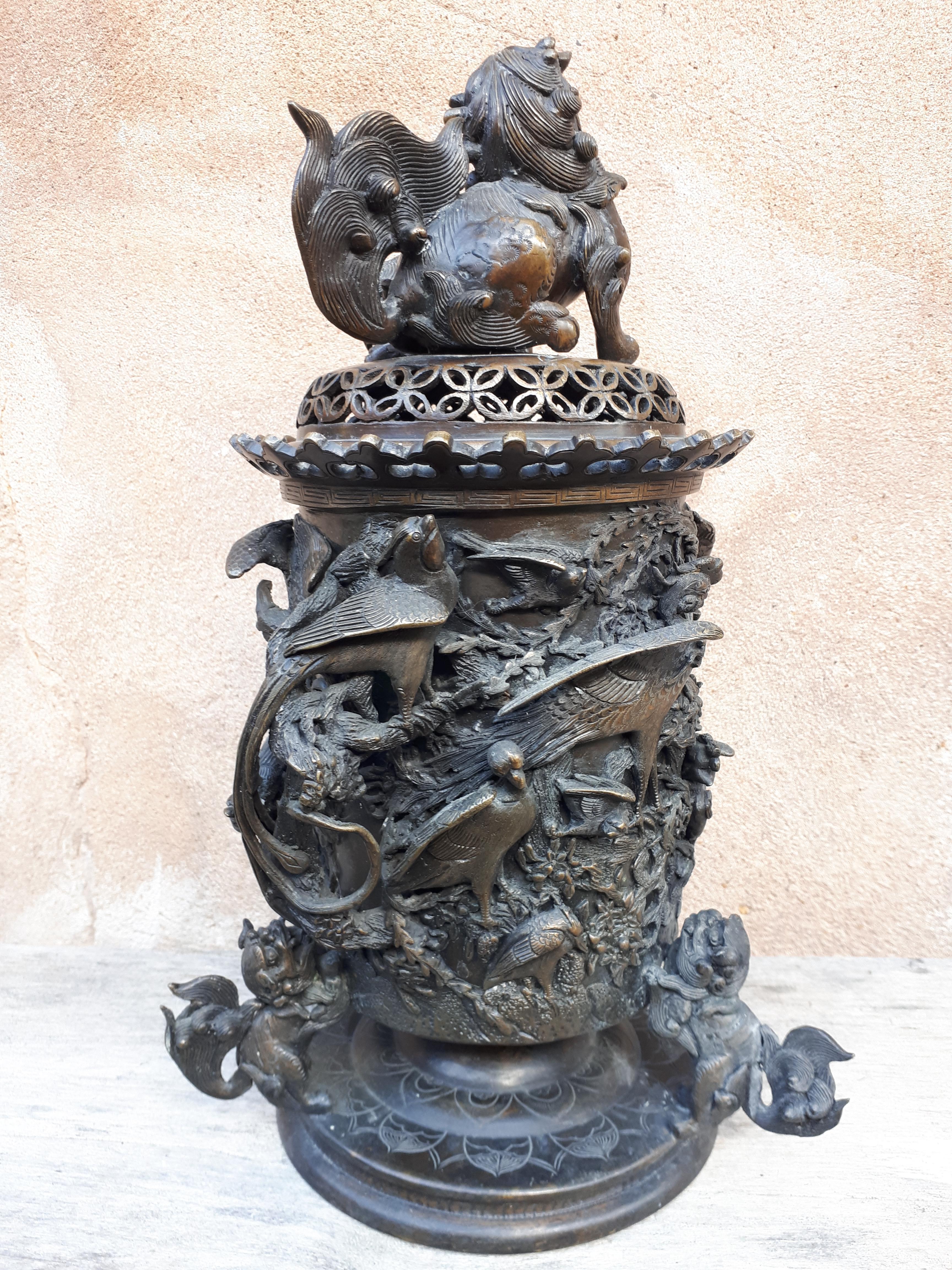Großer japanischer Weihrauchbrenner aus Bronze, Japan, Meiji-Periode im Angebot 2