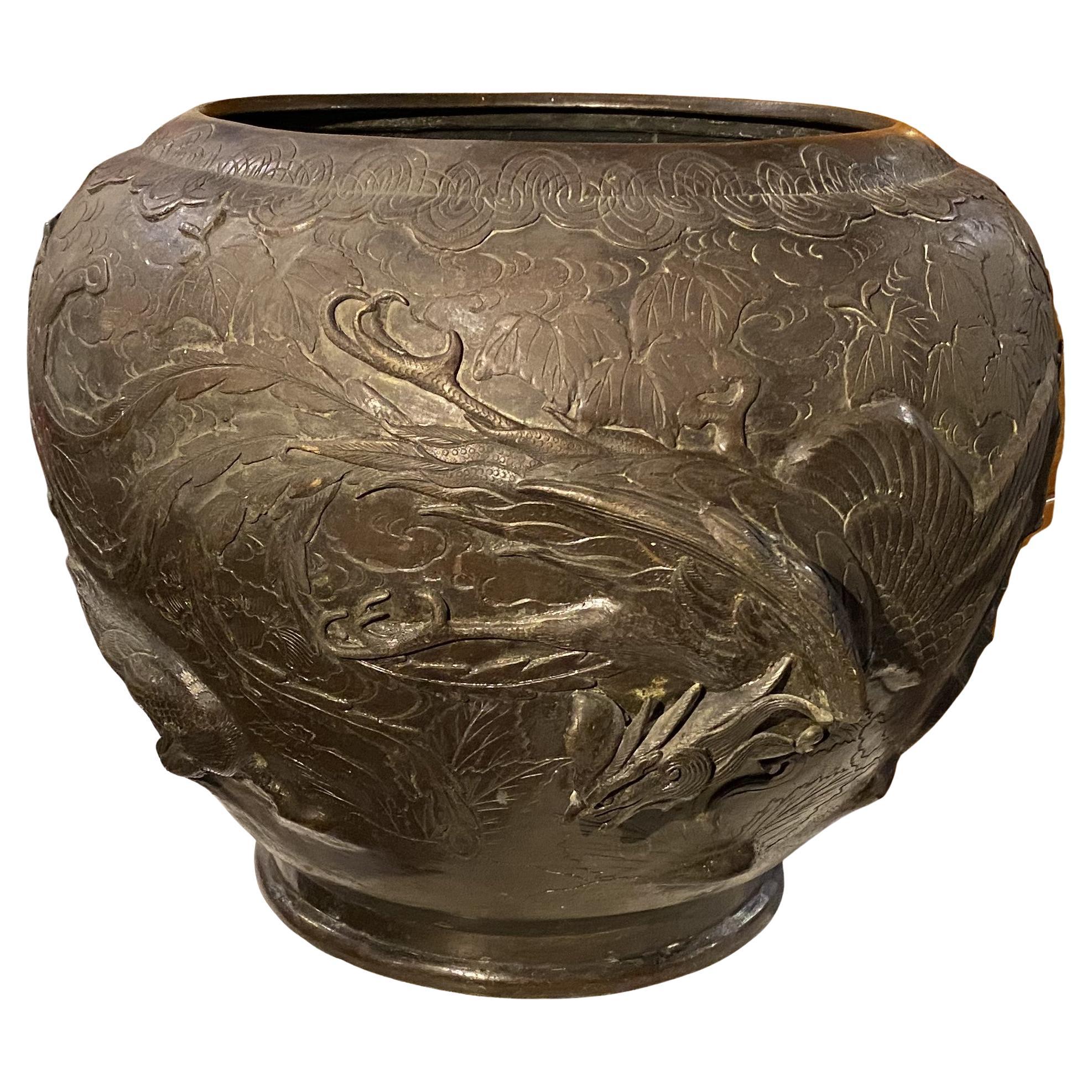 Large Japanese Bronze Jardiniere with Bird Decoration