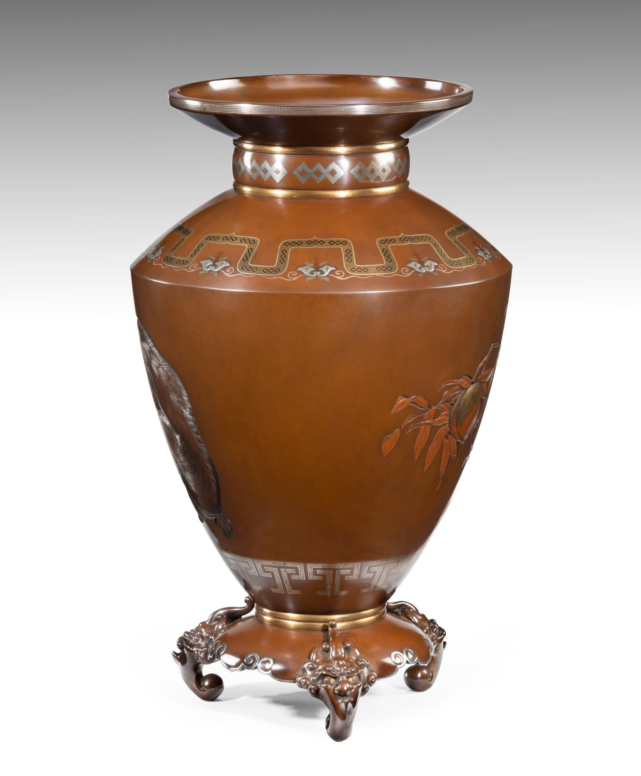 Large Japanese Bronze Monkey Vase – Hokugaku I For Sale 3