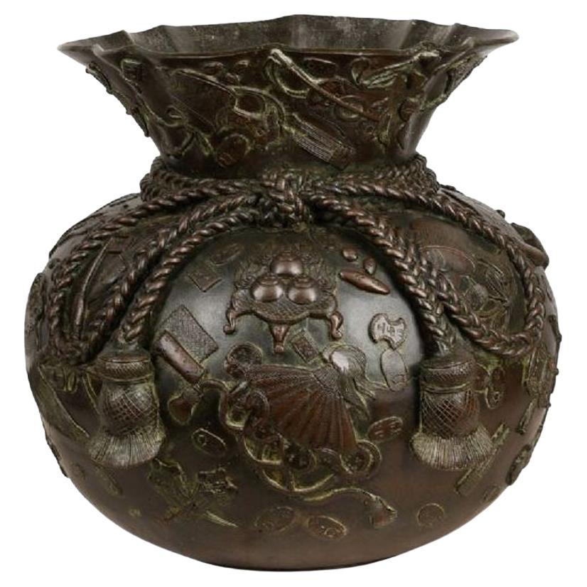 Large Japanese Bronze Vase Jardinière, Meiji Period For Sale