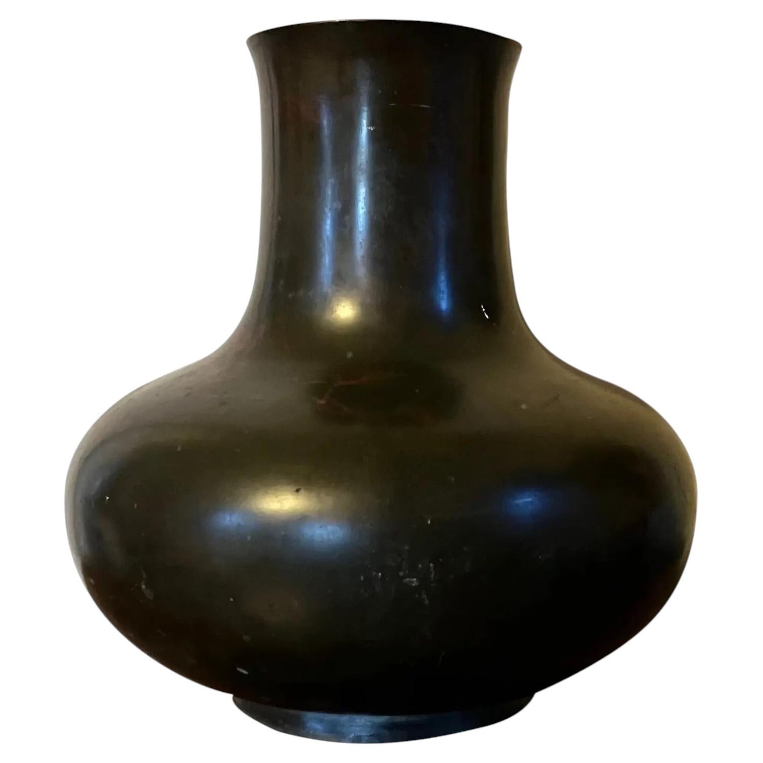 Large Japanese Bronze Vase Taisho Period (1912-1926)