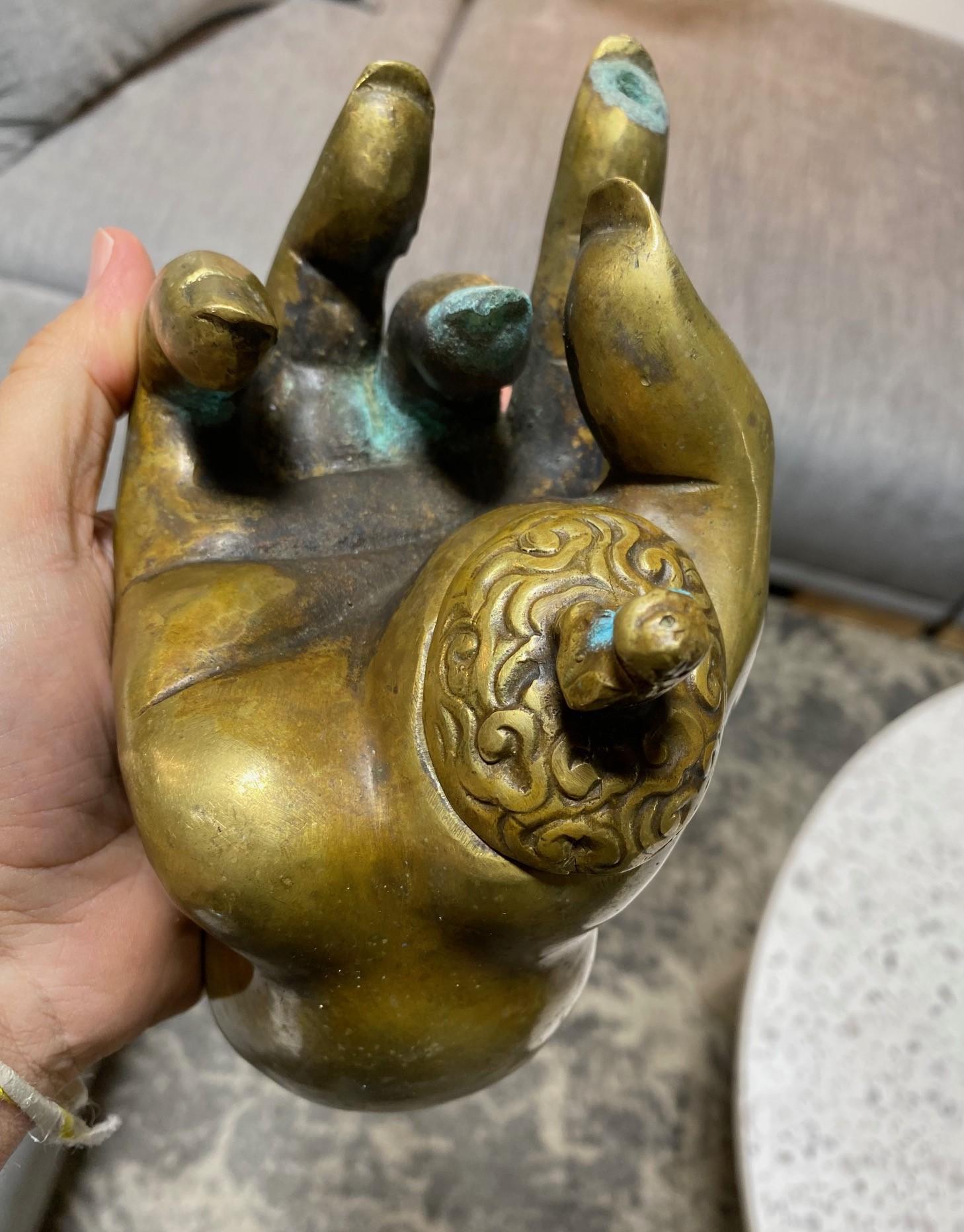 Großer japanischer, chinesischer, asiatischer, signierter Bronze-Buddha-Handskulptur- Weihrauch Censer aus Bronze im Angebot 12