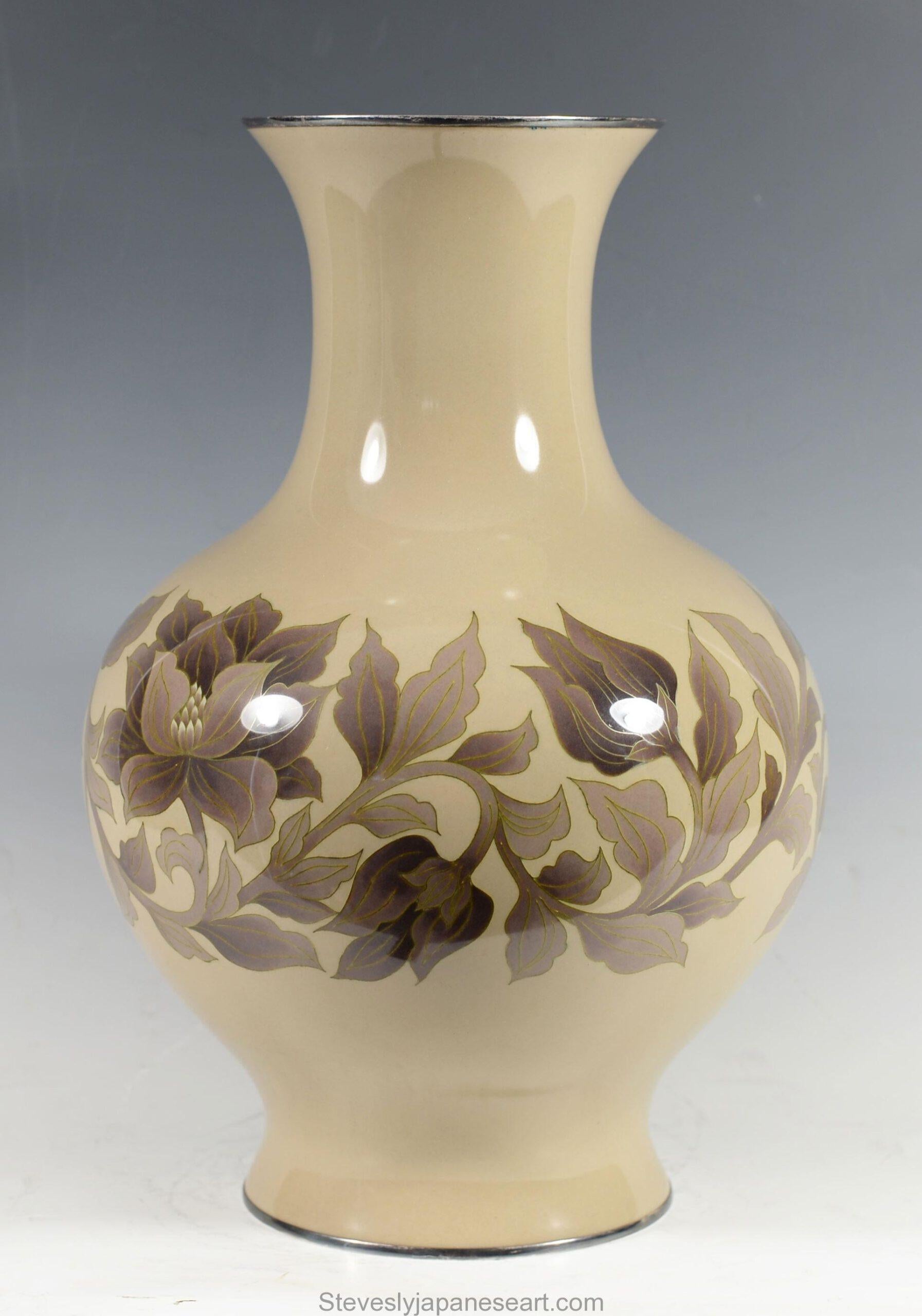Taisho Grand vase japonais en émail cloisonné par Ando Company 