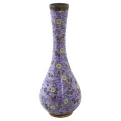 Grand vase cloisonné japonais en émail lavande Paulownia et oiseau Phoenix
