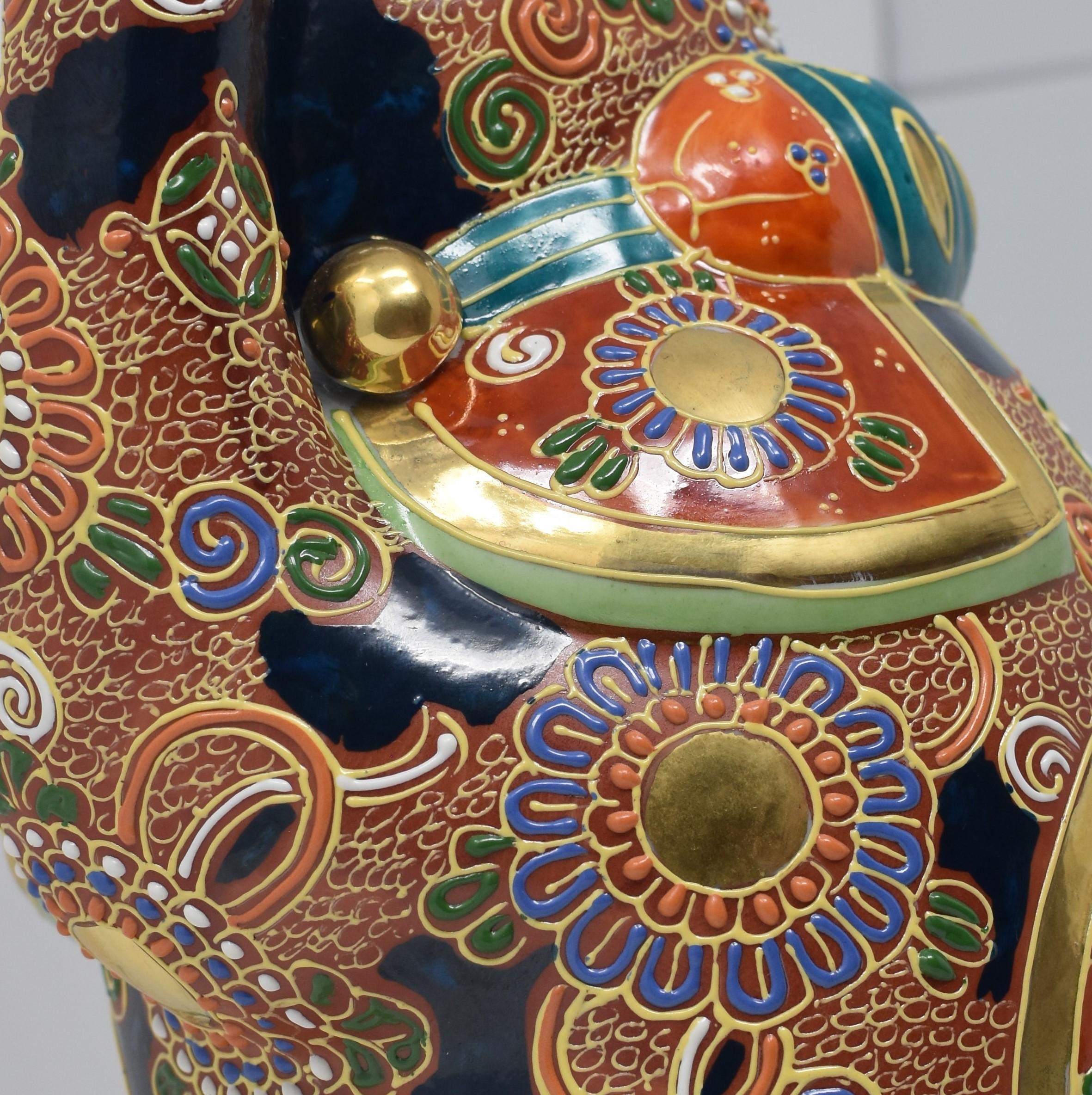 Large Japanese Contemporary Gilded Hand-Painted Kutani Porcelain Beckoning Cat 5