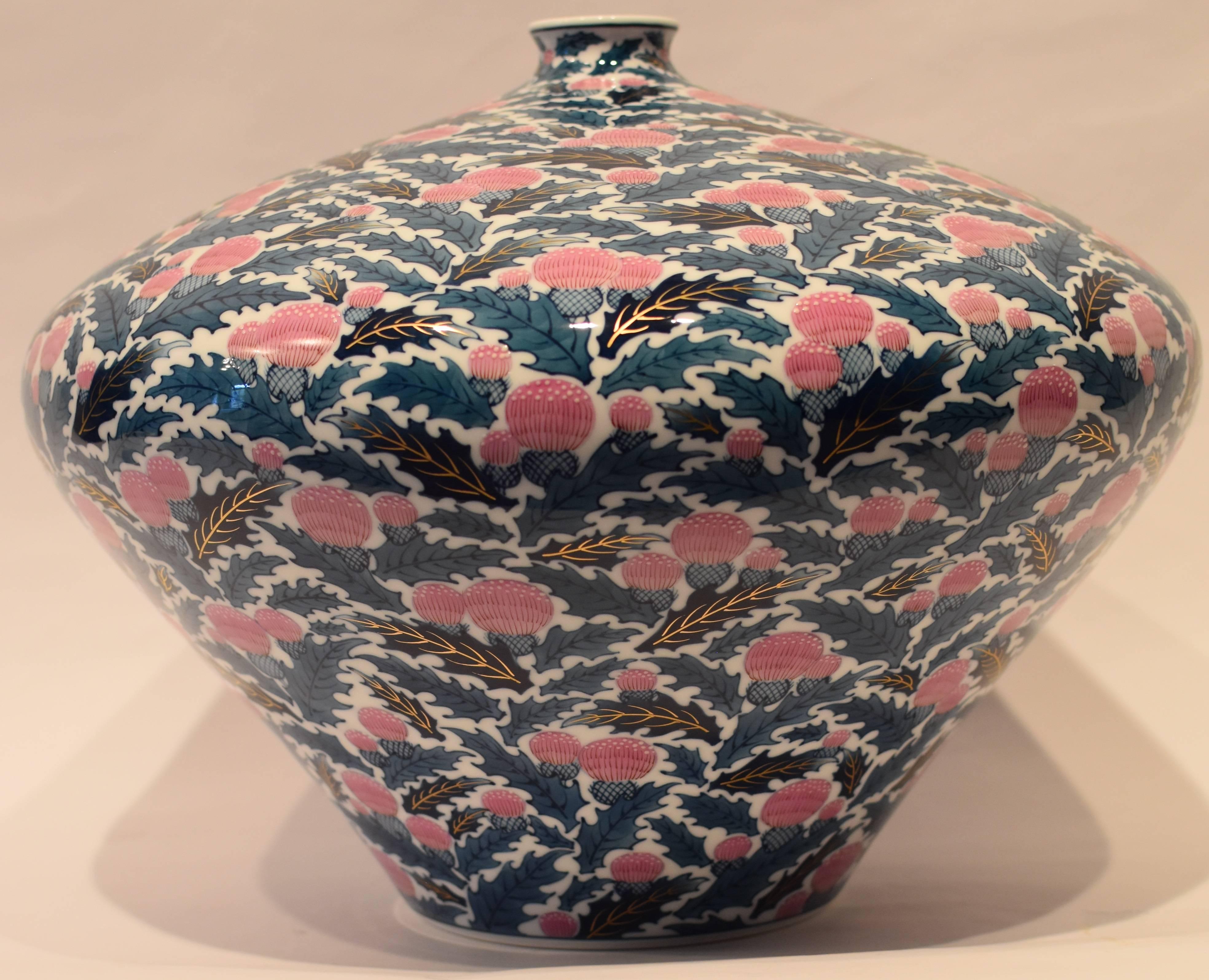 Contemporary Hand-Painted Japanese Porcelain Vase by  Fujii Katsuma 11