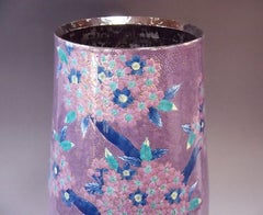 Vaso giapponese in porcellana rossa nera e platino del maestro Artistics