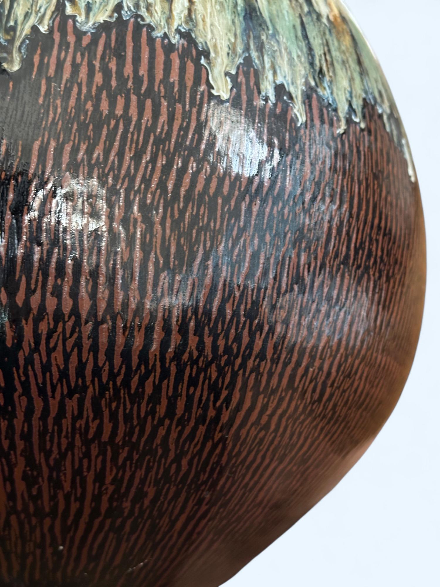 Grand vase japonais en céramique émaillée signé 