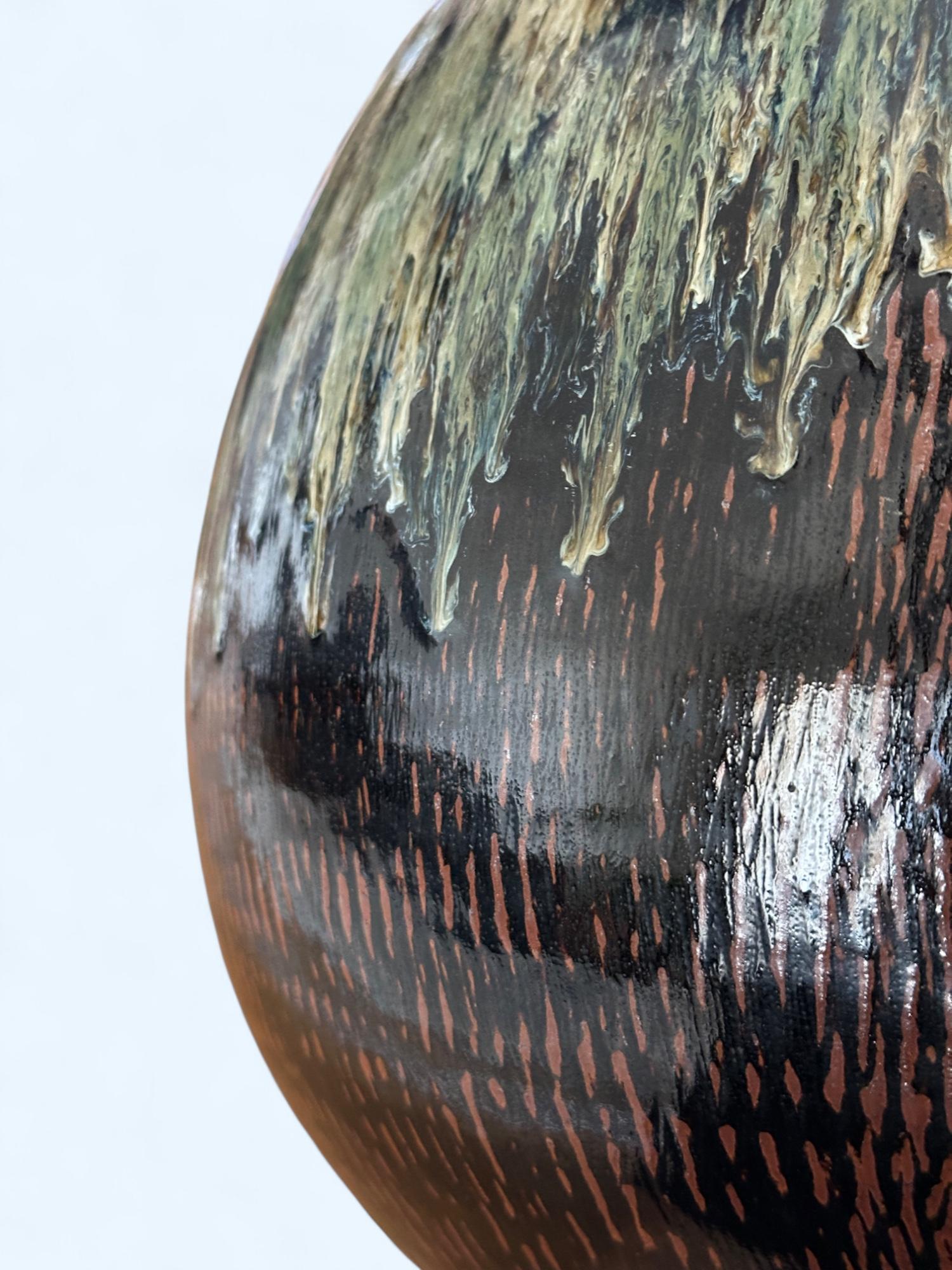Grand vase japonais en céramique émaillée signé 