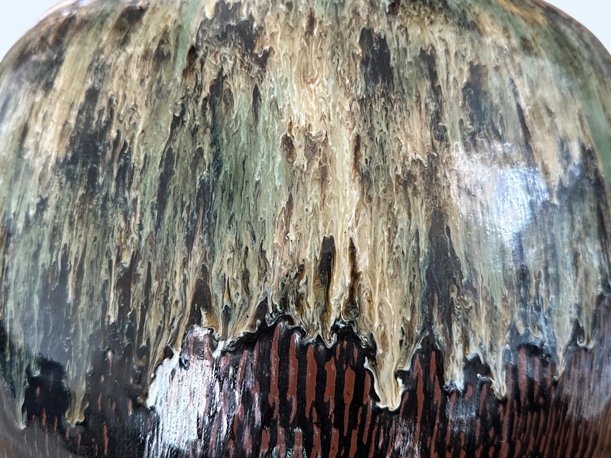 Grand vase japonais en céramique émaillée signé 
