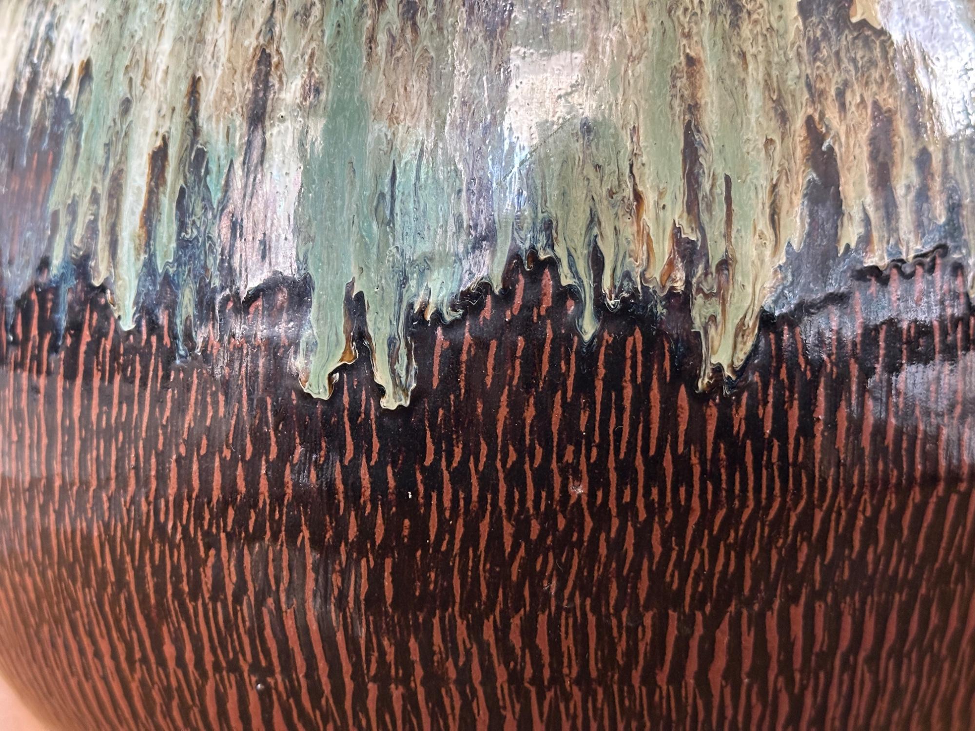Grand vase japonais en céramique émaillée signé 