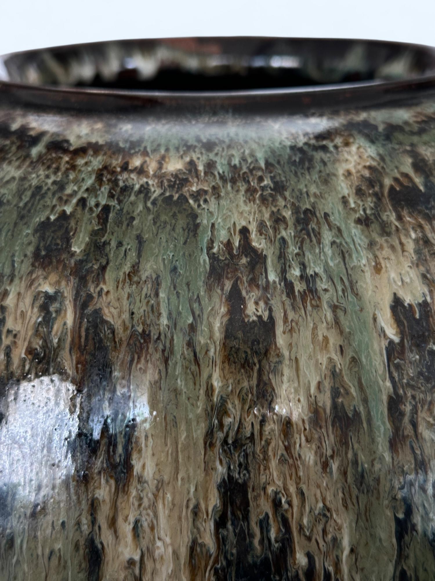 Grand vase japonais en céramique émaillée signé 