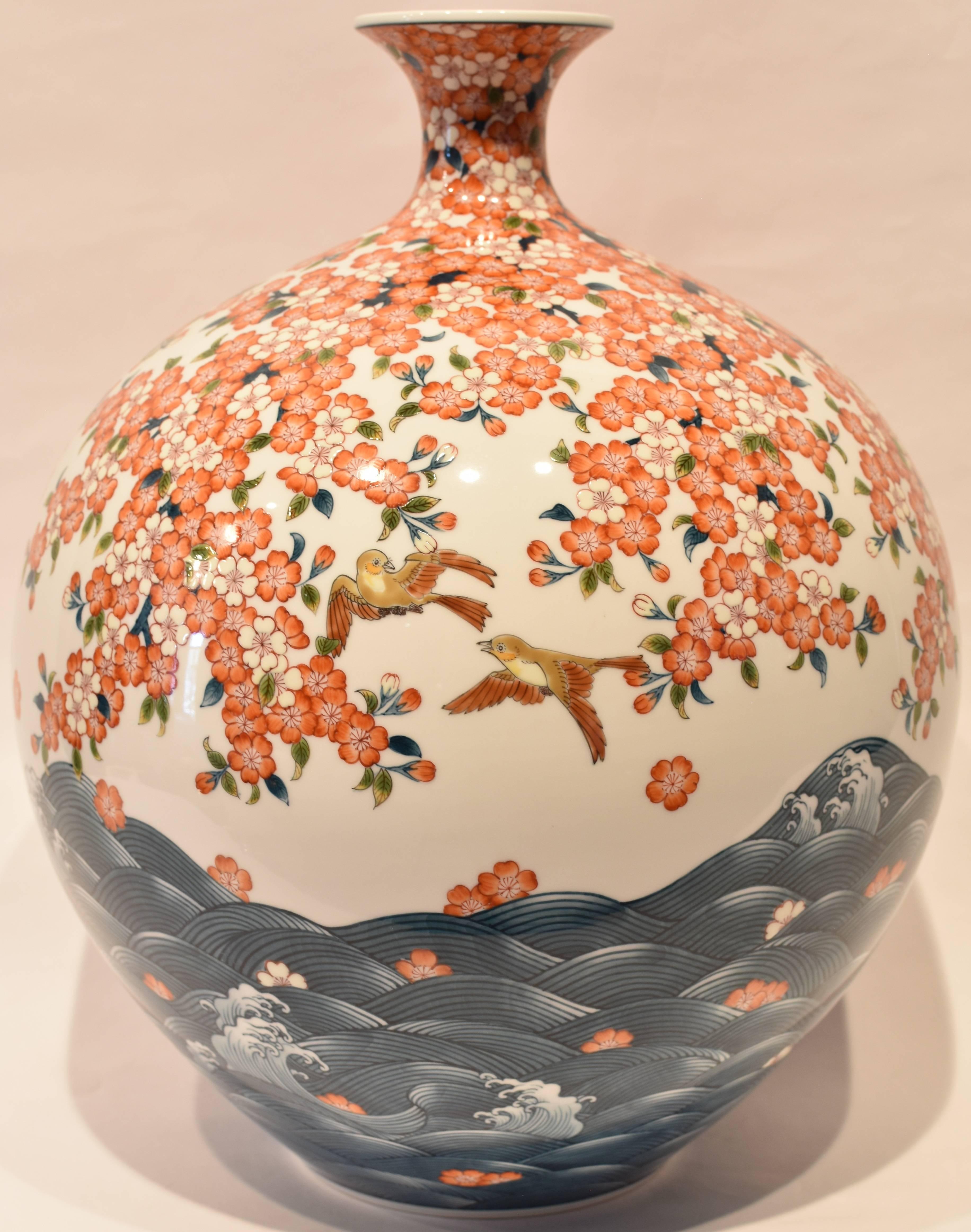 Hand-Painted Japanese Porcelain Vase by Fujii Katsuma 7