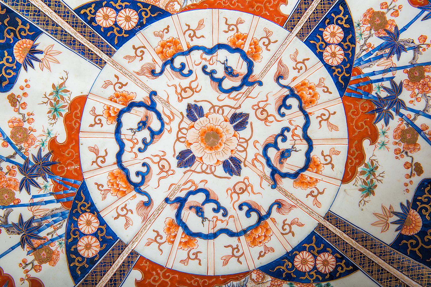 Hand-Painted Large Japanese Imari Charger, 19th Century
