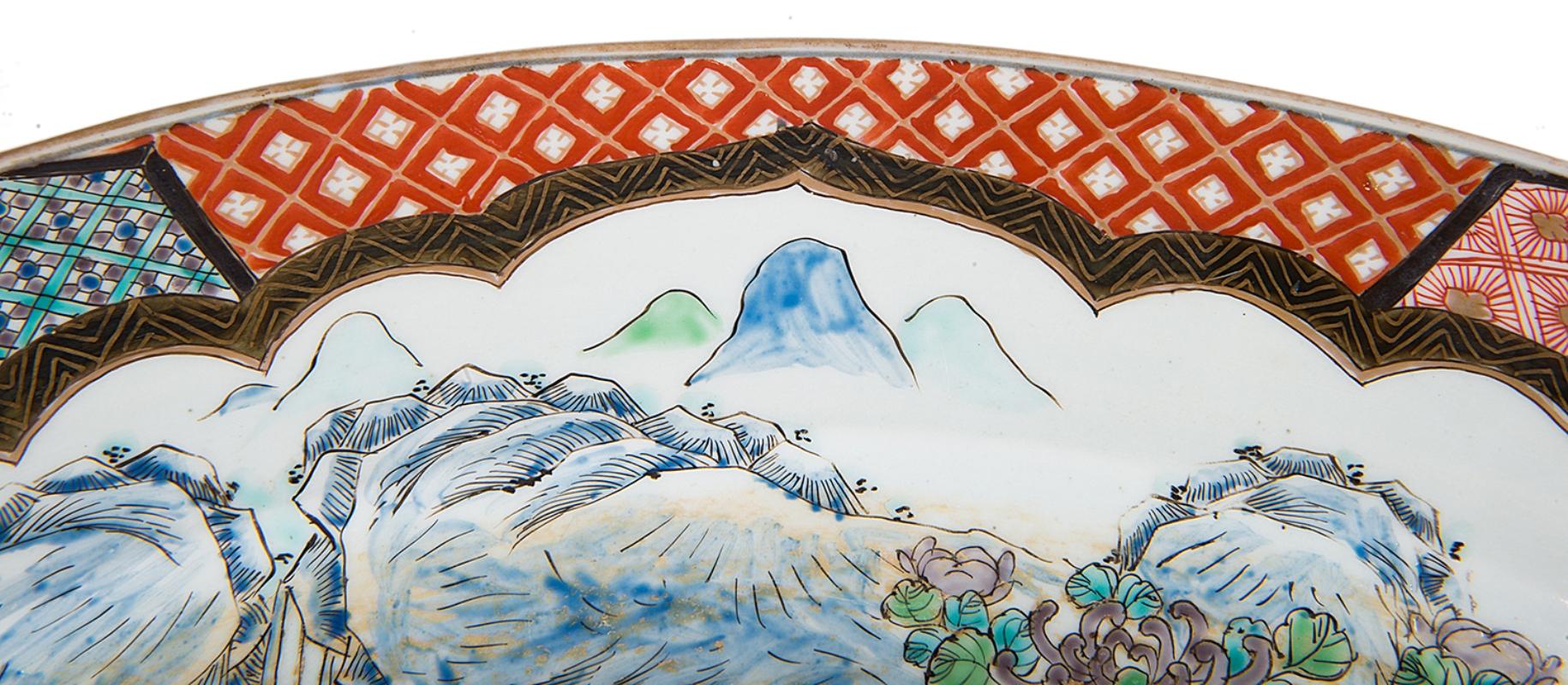 Large Japanese Imari Charger, 19th Century In Good Condition For Sale In Brighton, Sussex