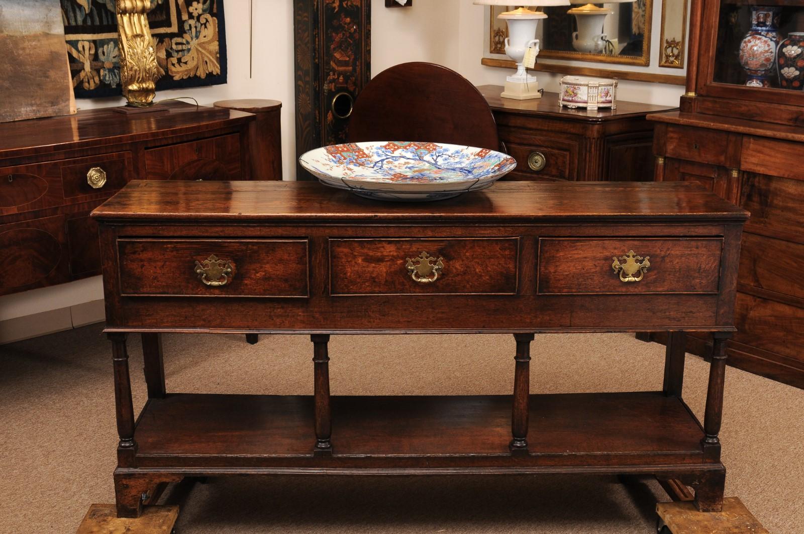 Large Japanese Imari Charger with Bird Design, ca. 1850 In Fair Condition For Sale In Atlanta, GA