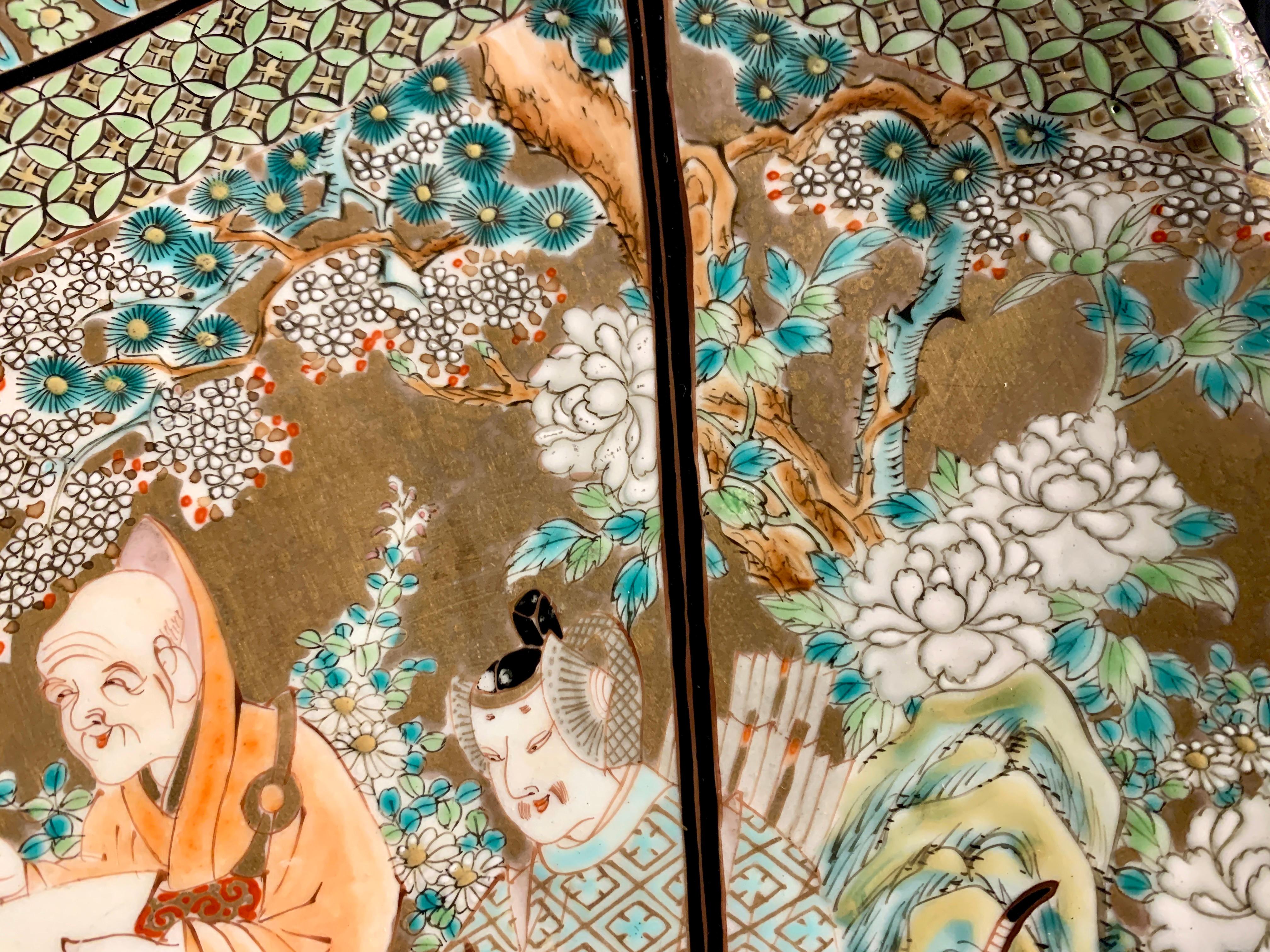 Großes japanisches vergoldetes Imari-Wandgeschirr, Die sechs unsterblichen Dichter, Meiji-Zeit, Japan (Emailliert) im Angebot