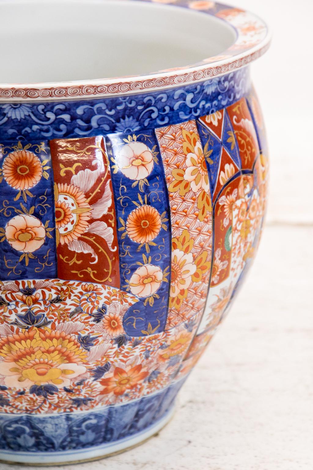 Large Japanese Imari Jardinière 4