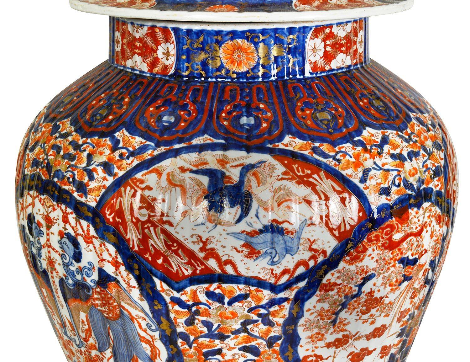Grande vaso giapponese con coperchio Imari, 1880 circa. 35
