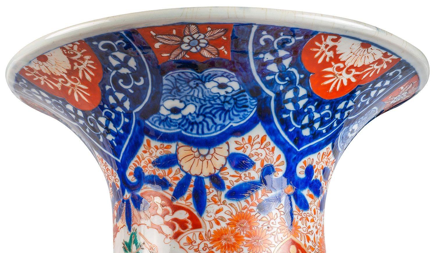 Large Japanese Imari vase, 19th Century. For Sale 6