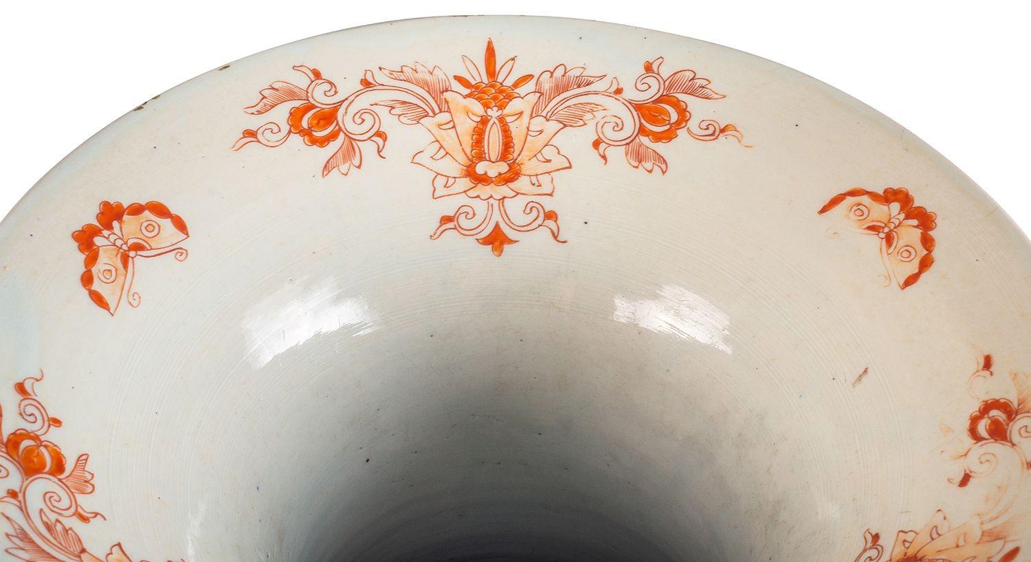 Large Japanese Imari vase, 19th Century. For Sale 3