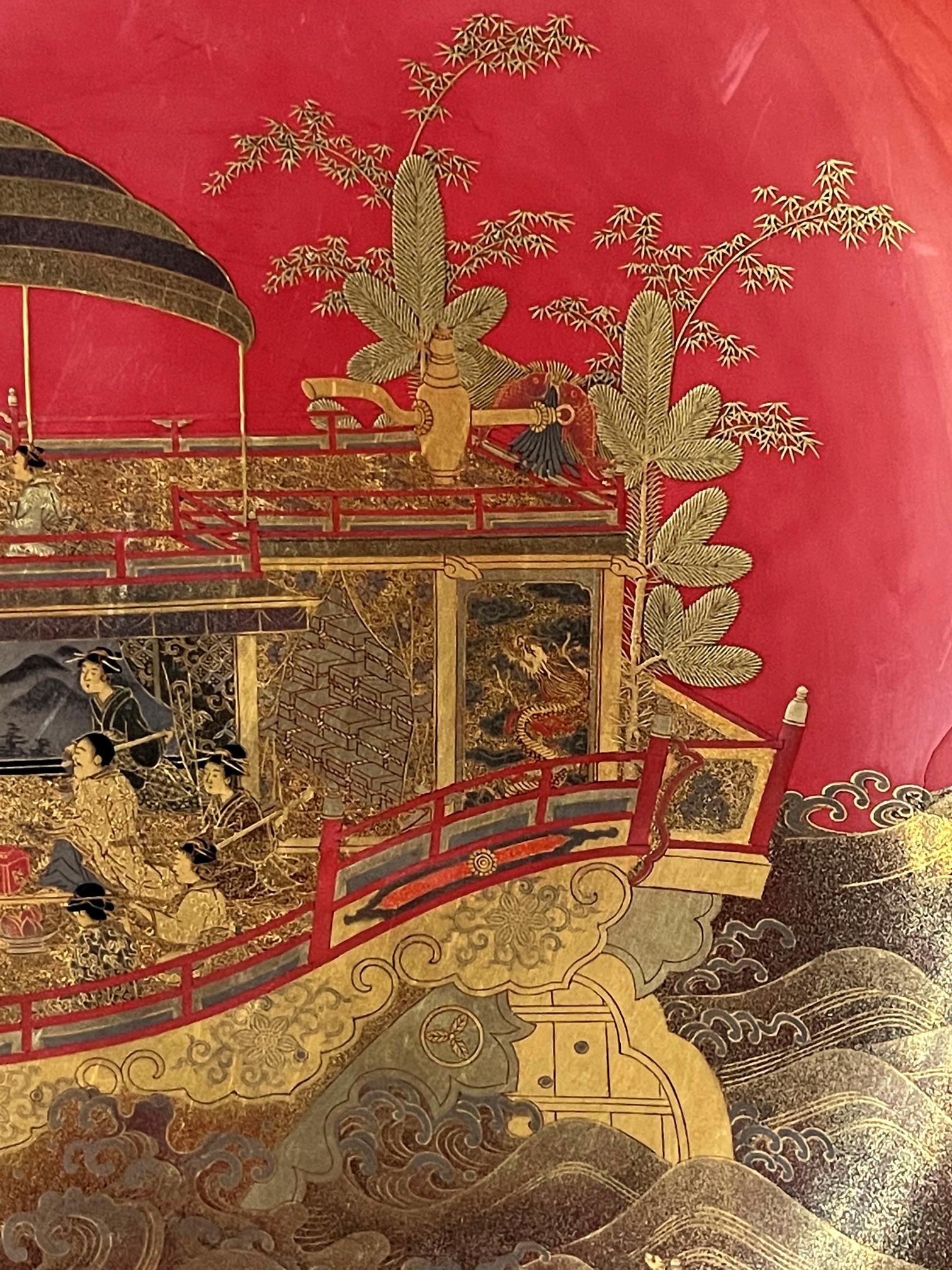 Large Japanese Lacquer Plate with Elaborate Maki-e Design by Kajikawa For Sale 5