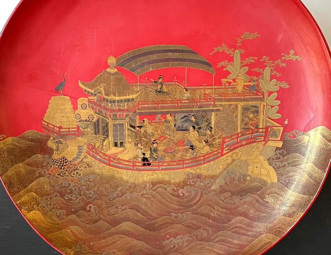 19th Century Large Japanese Lacquer Plate with Elaborate Maki-e Design by Kajikawa For Sale