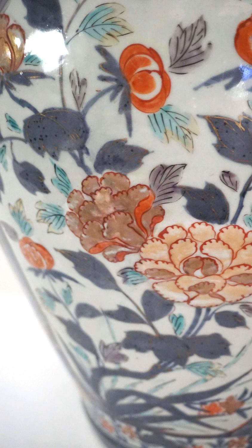 Large Japanese Late Edo Period Imari Vase Table Lamp For Sale 4