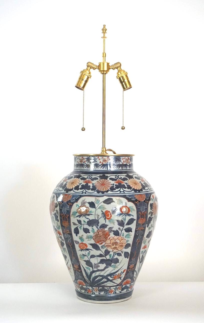 19th Century Large Japanese Late Edo Period Imari Vase Table Lamp For Sale
