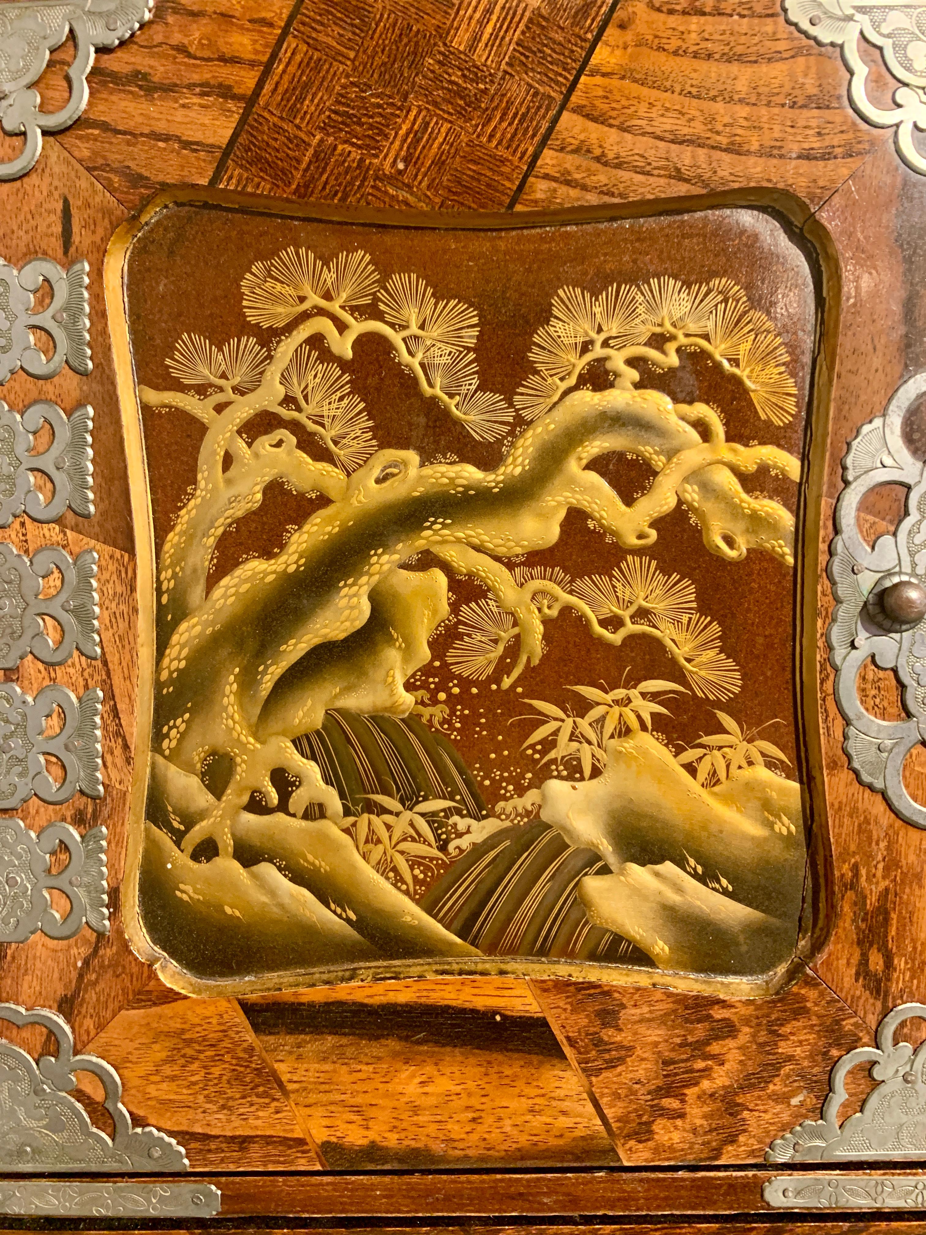 Large Japanese Marquetry Table Cabinet, Meiji Period, Late 19th Century, Japan For Sale 4