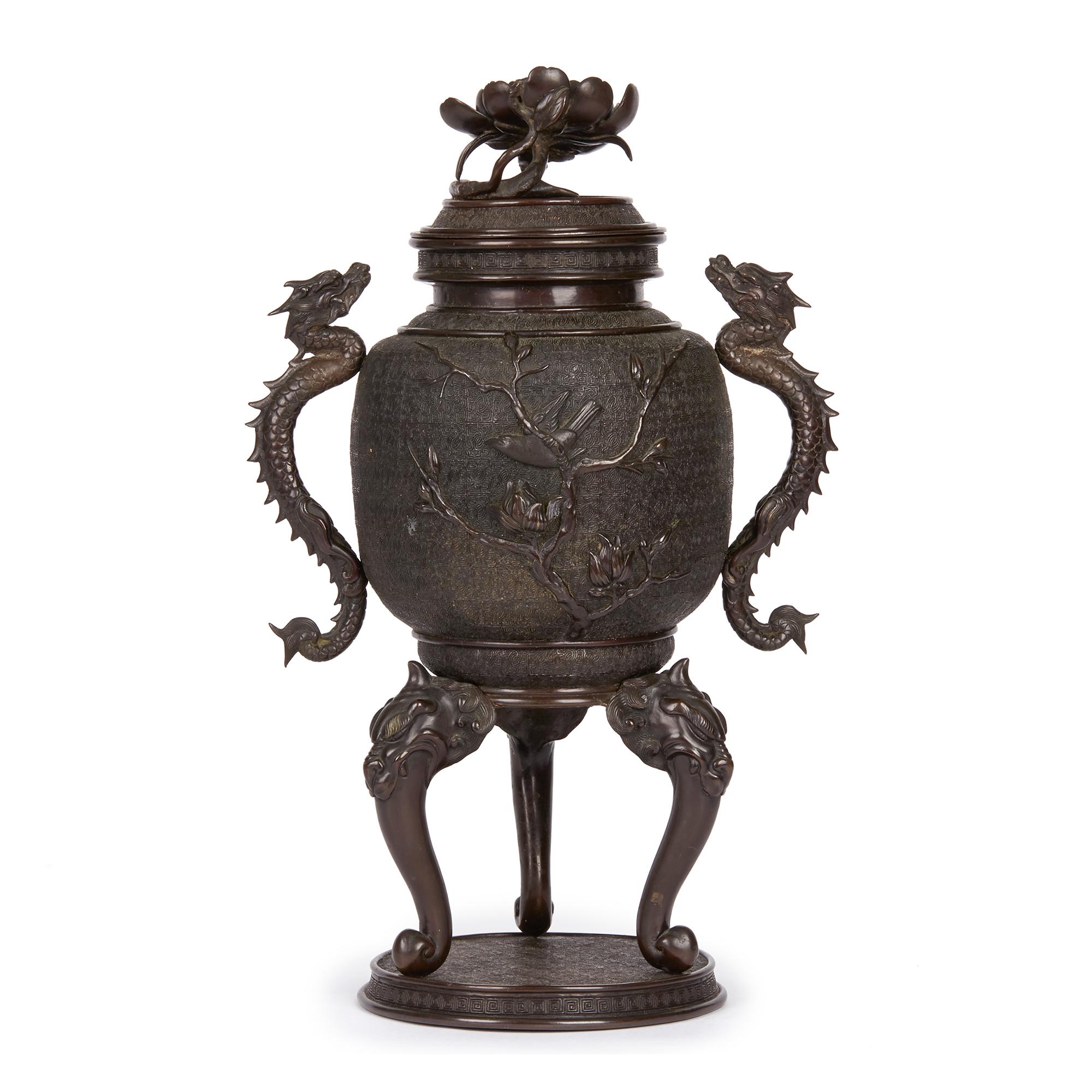 Große japanische Meiji-Bronze-Urne mit Deckel, 19. Jahrhundert (Meiji-Periode) im Angebot