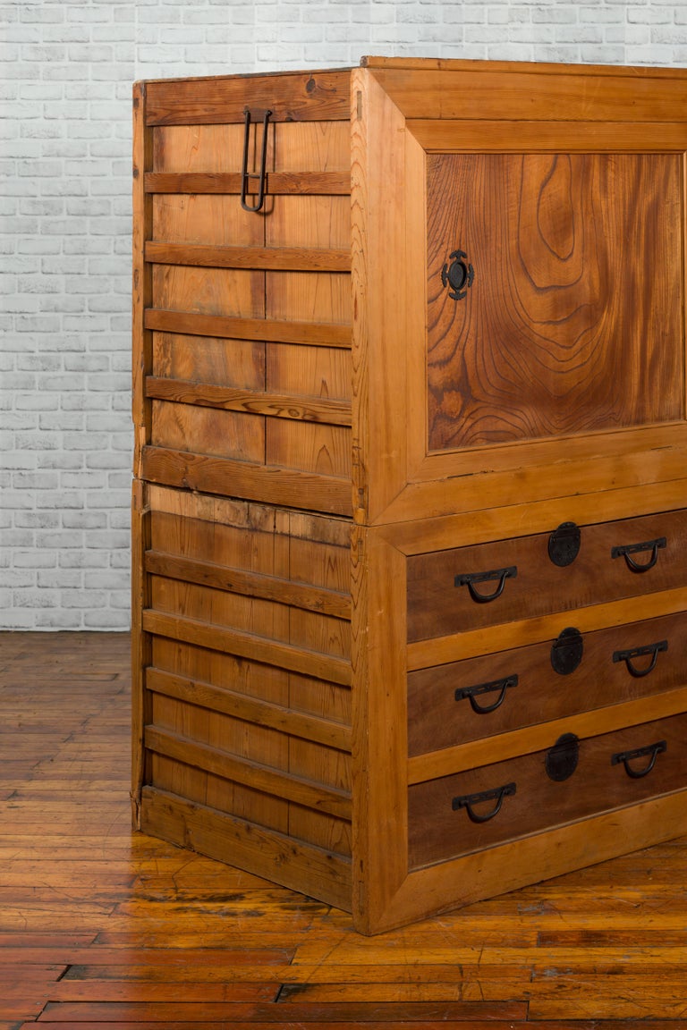 Large Japanese Meiji Period 19th Century Futon Tansu with Iron