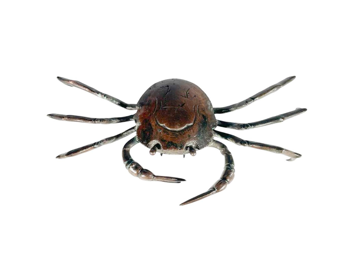 Grand crabe japonais en bronze de la période Meiji (B) Okimono en vente 1