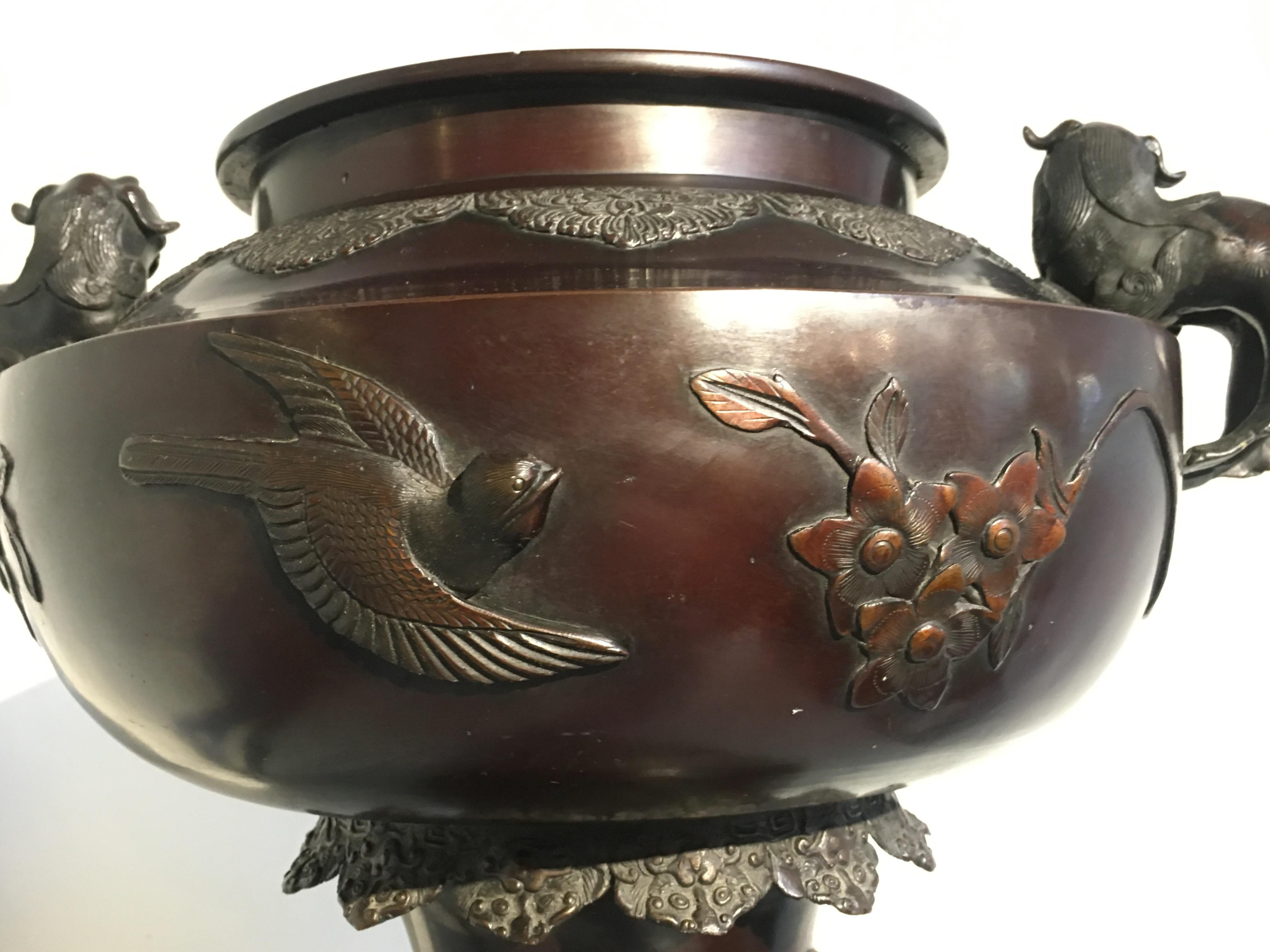 Large Japanese Meiji Period Cast Bronze Censer with Dragon and Shishi 5