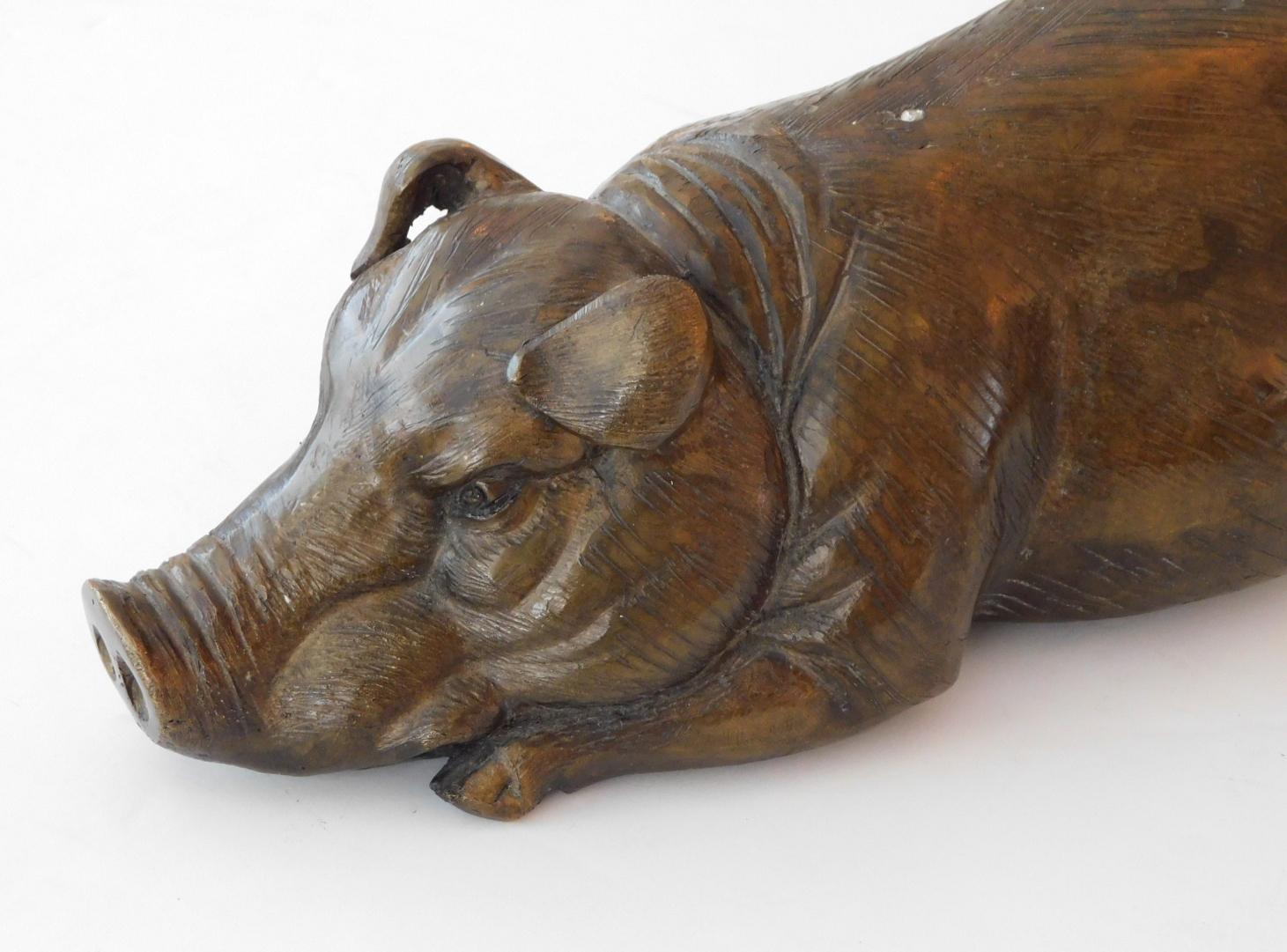 Large Japanese Meiji Period Cast Bronze Recumbent Pig In Good Condition In San Francisco, CA
