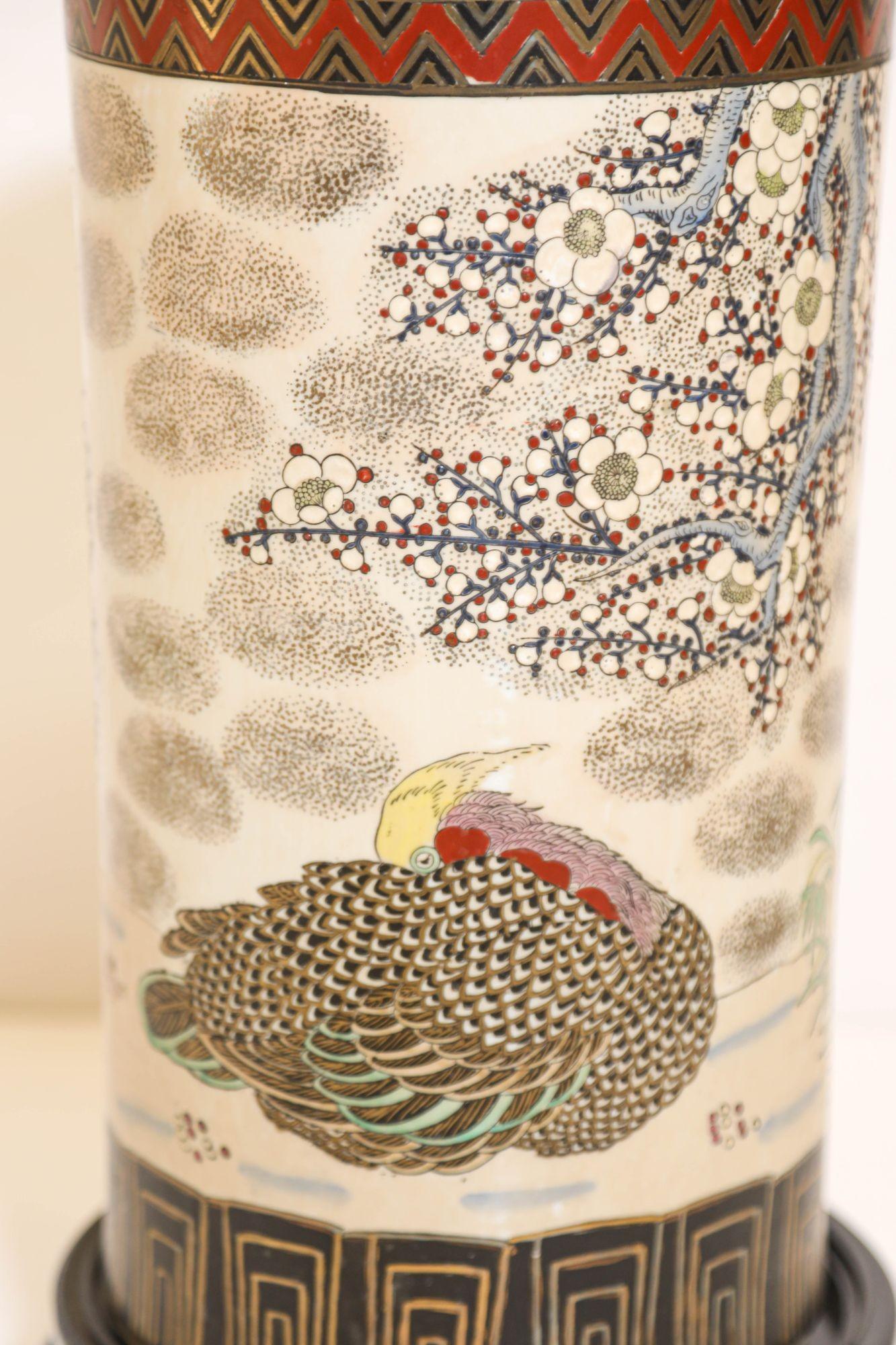 Grand vase de sol en céramique japonaise Satsuma Umbrella Stand en vente 3