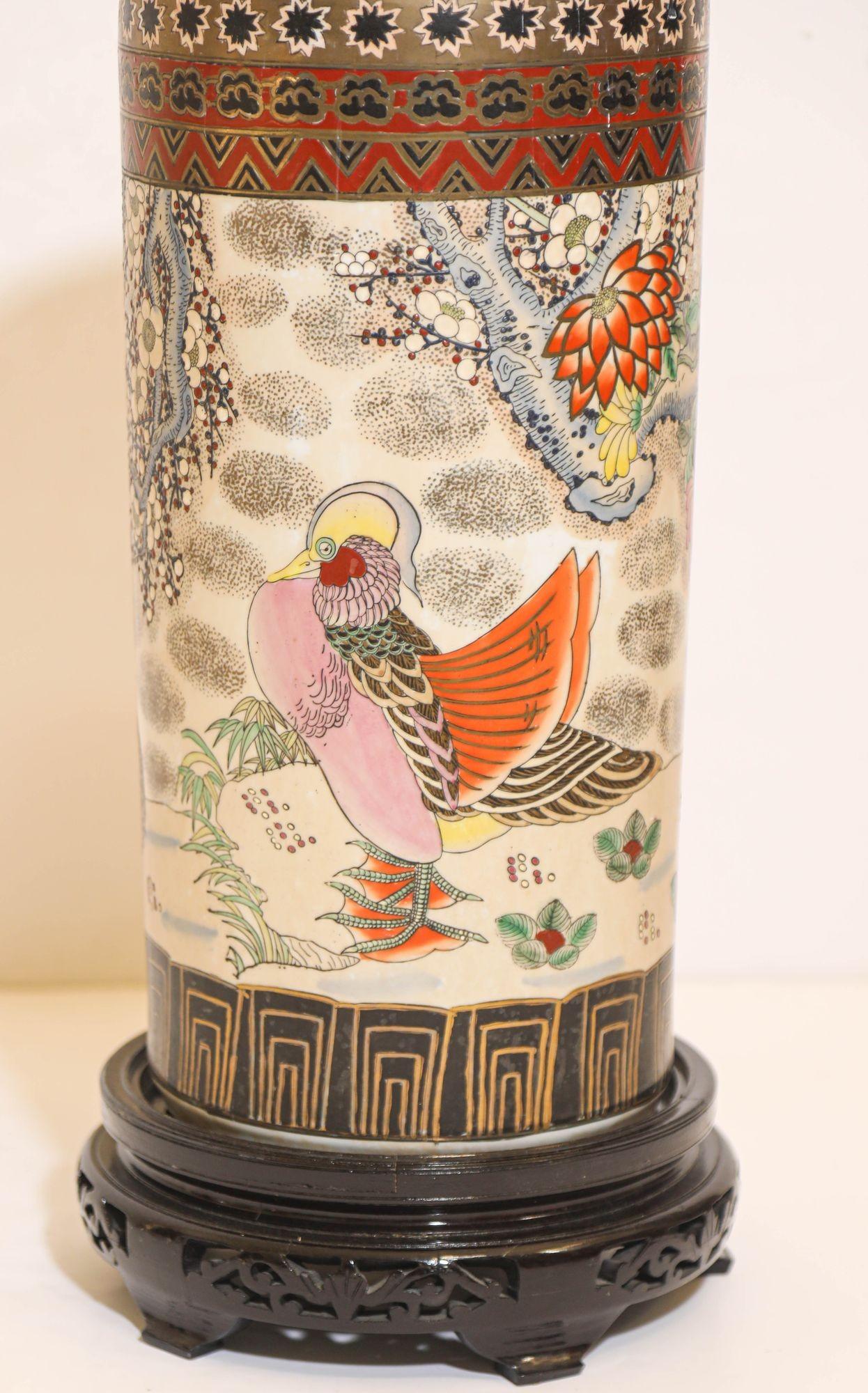 Grand vase de sol en céramique japonaise Satsuma Umbrella Stand en vente 11