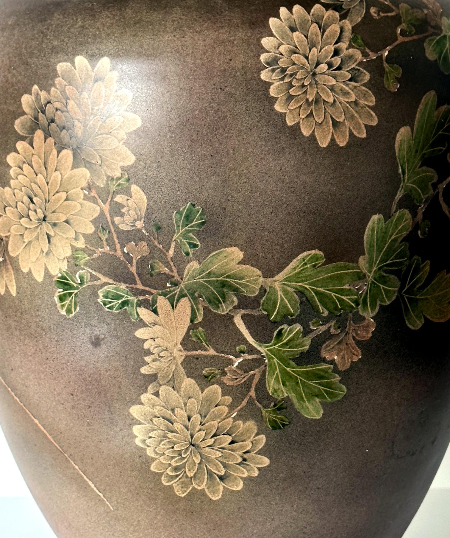Grand vase japonais en céramique Satsuma de Kinkozan en vente 3