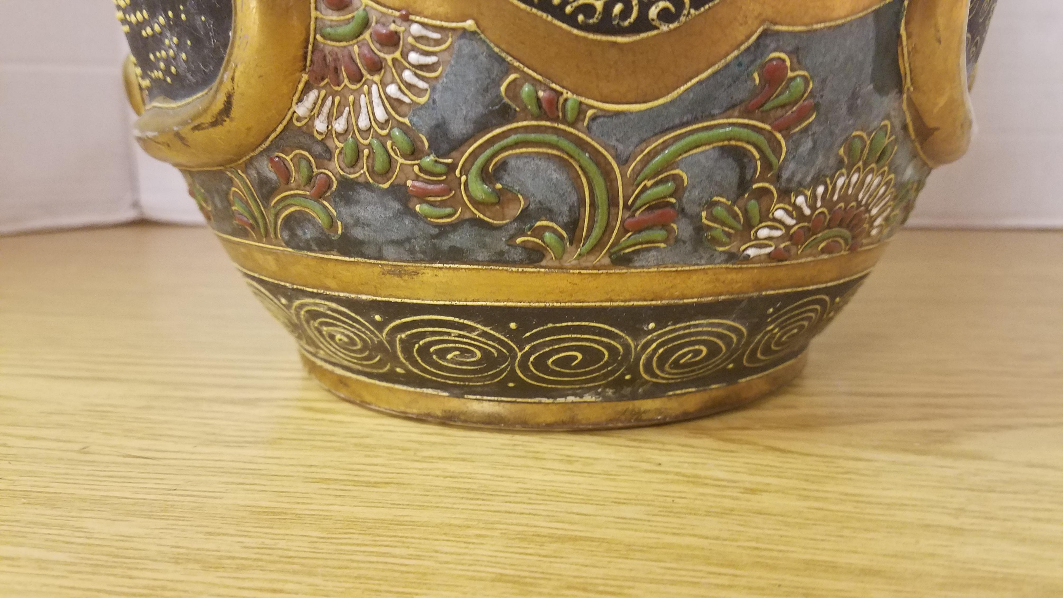 Large Japanese Satsuma Vase For Sale 1