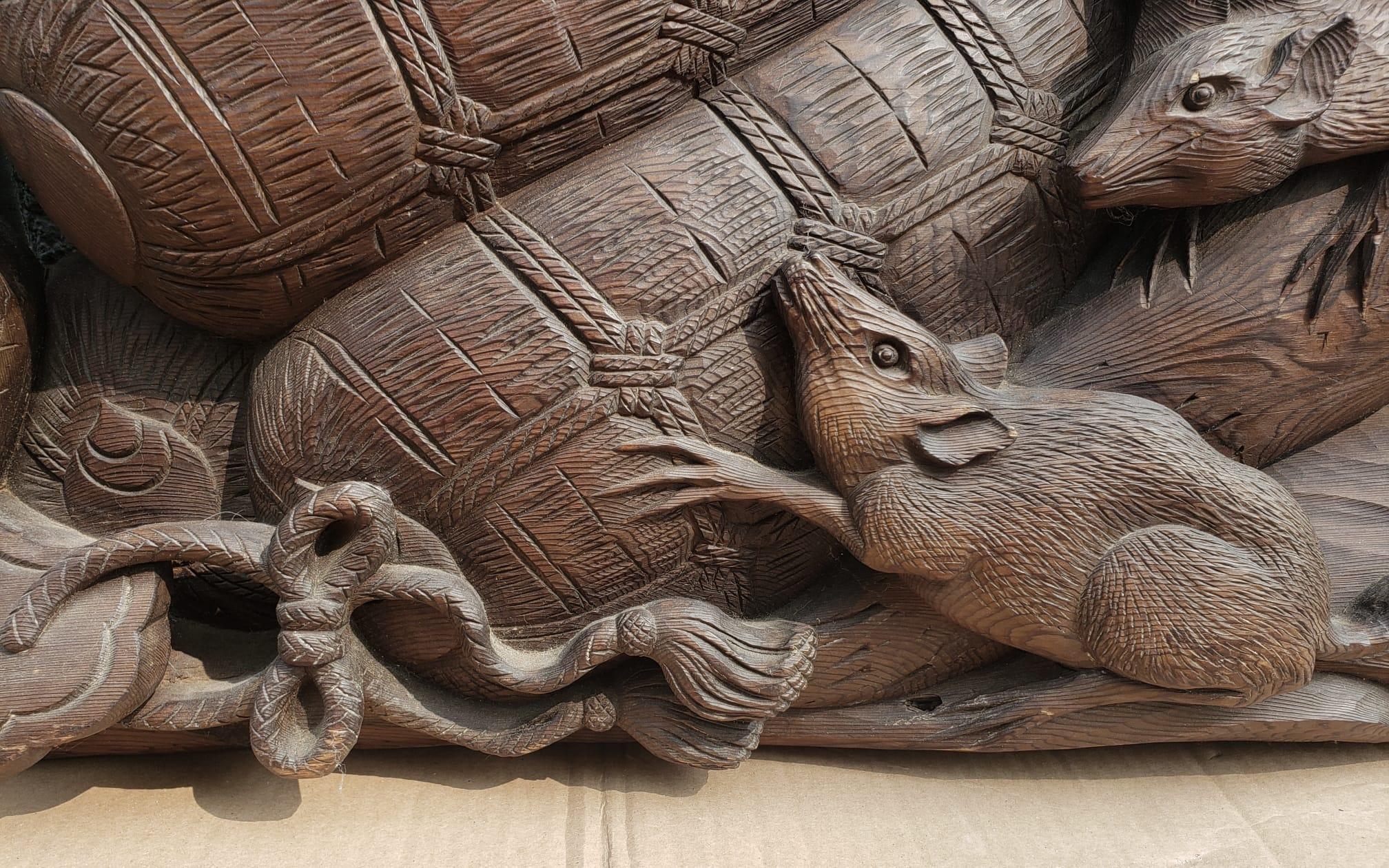 Anglo-Japanese Large Japanese Stained Pine Rodents And Baskets Carving Scupture 