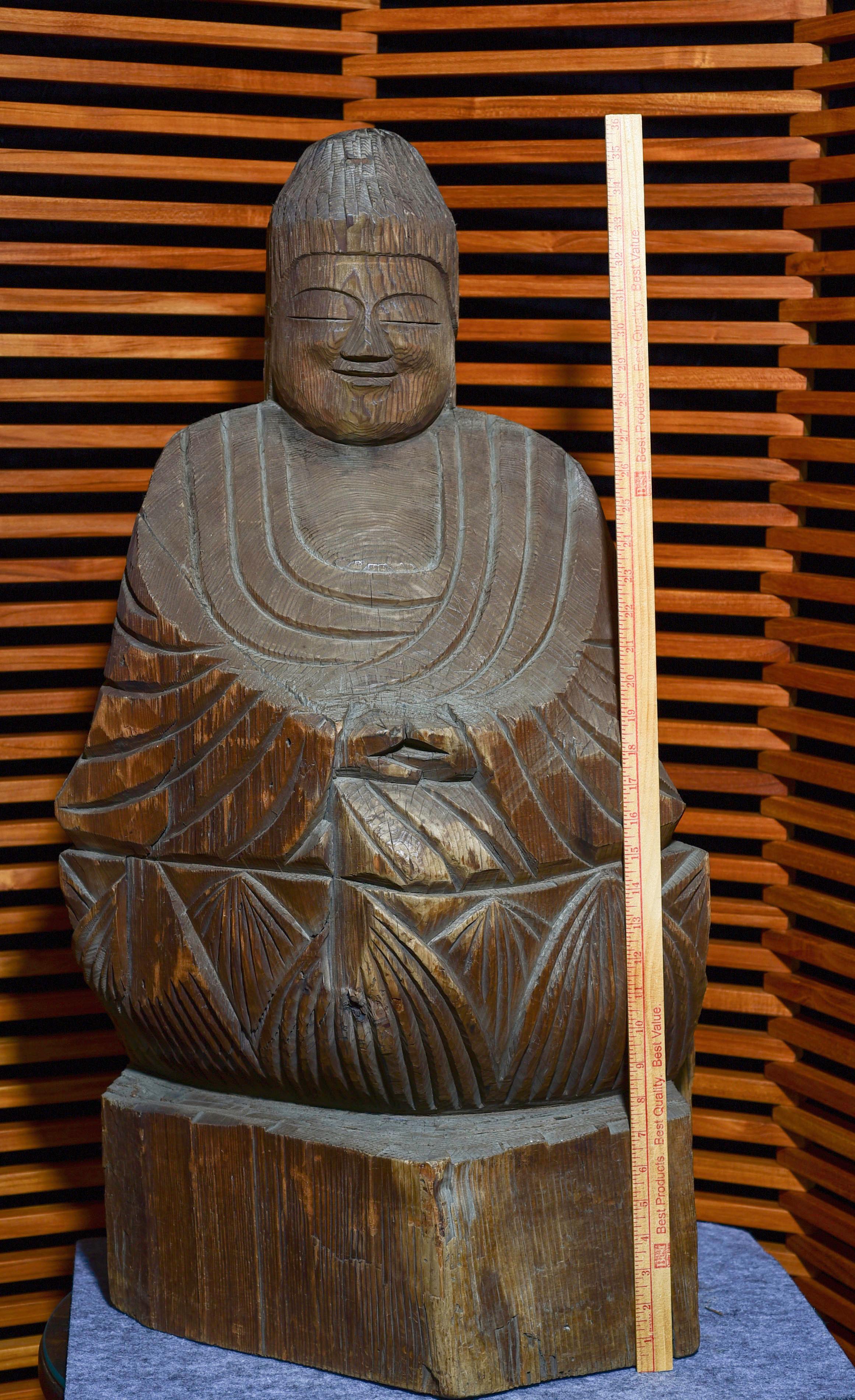 Grand Bouddha japonais - sculpté par Enku ? Bon état - En vente à Ukiah, CA
