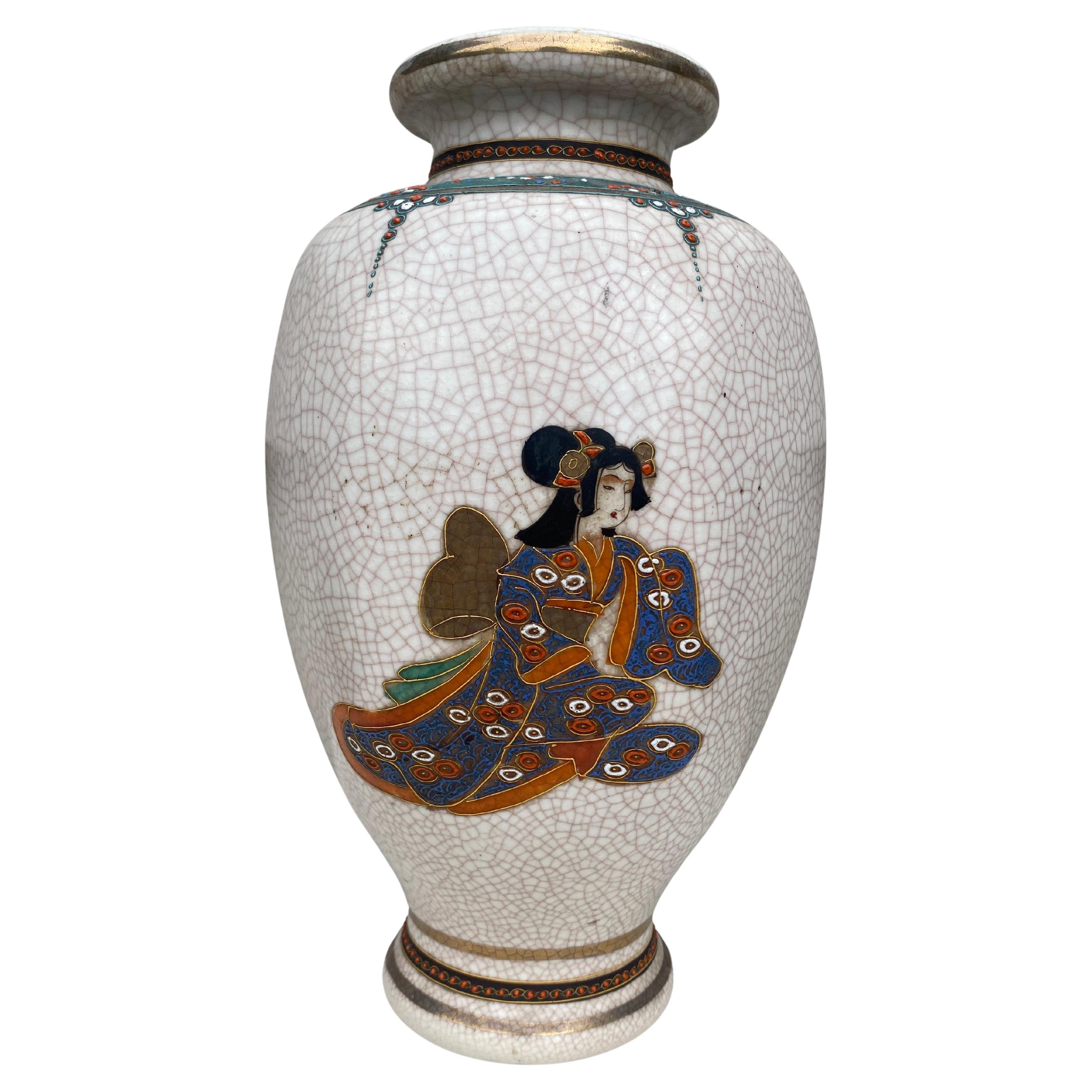 Grande vaso giapponese Satsuma circa 1930.
H. / 13 pollici.
