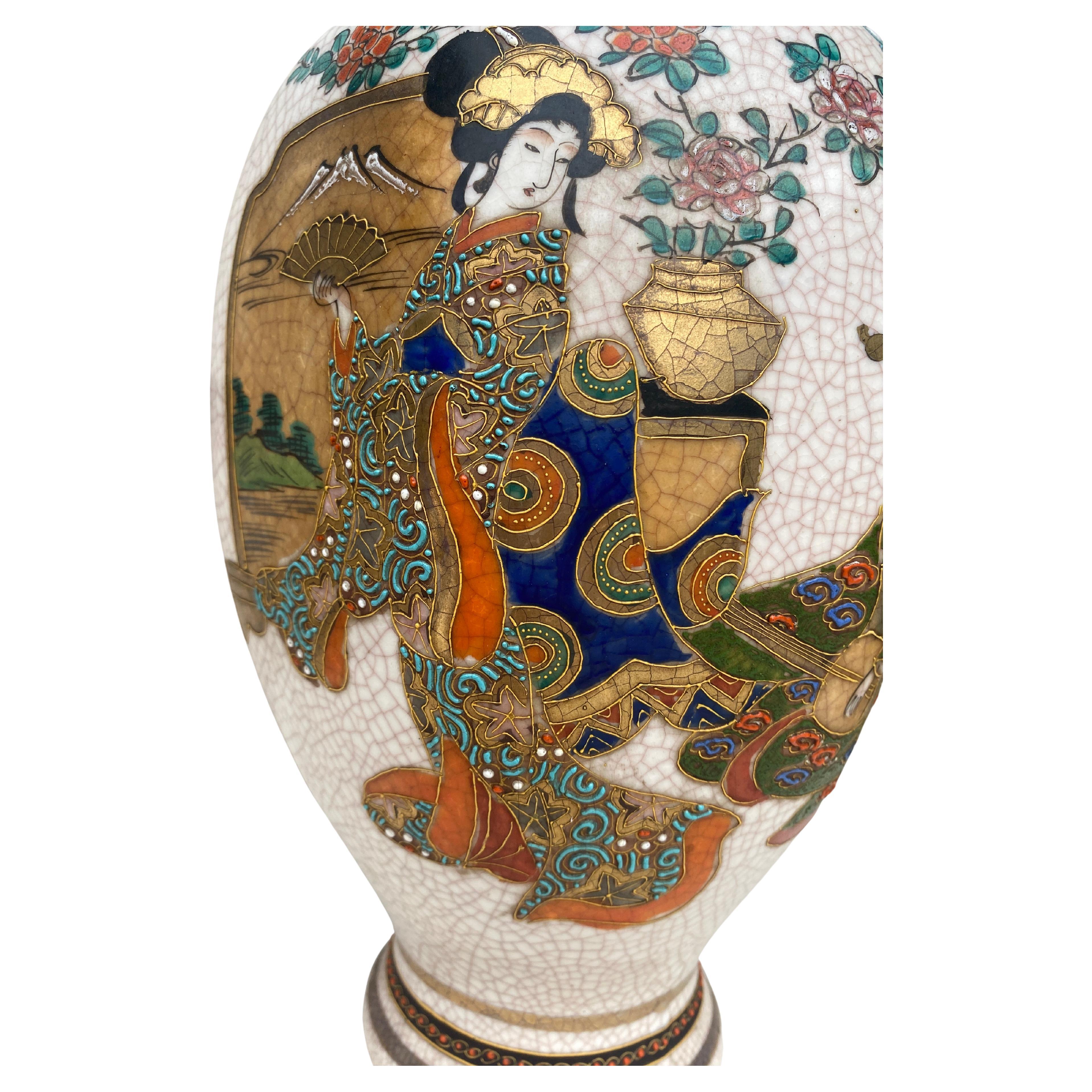 Metà XX secolo Grande vaso giapponese Satsuma Circa 1930 in vendita