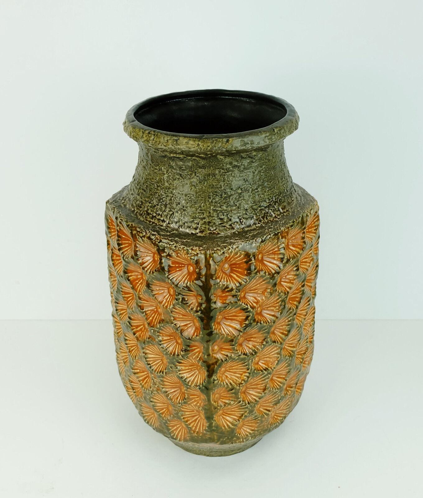 grand vase jasba milieu du siècle vase de sol fleur relief décor en orange brown gree 1