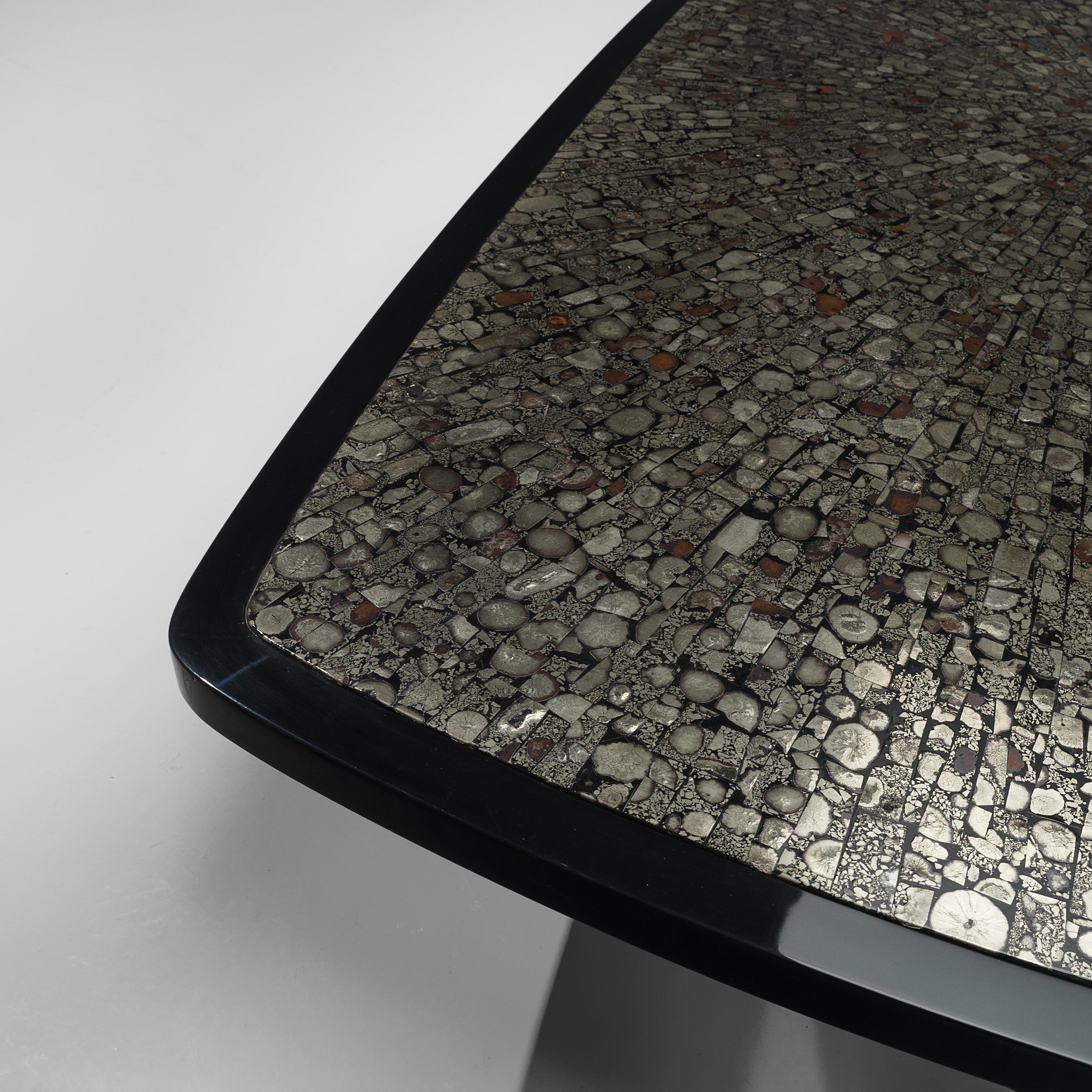 Großer Couchtisch von Jean Claude Dresse mit Intarsien aus Marcasite (Metall)