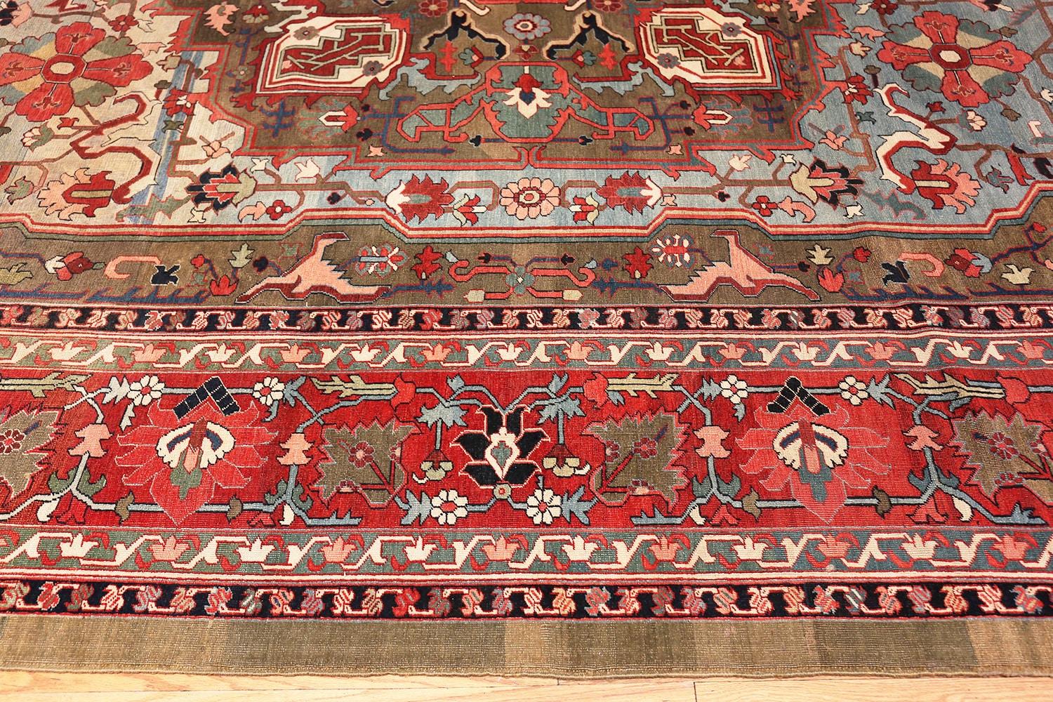 Hand-Knotted Antique Persian Heriz Serapi Carpet. Size: 12' 6