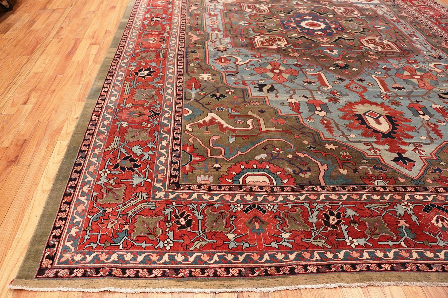 20th Century Antique Persian Heriz Serapi Carpet. Size: 12' 6