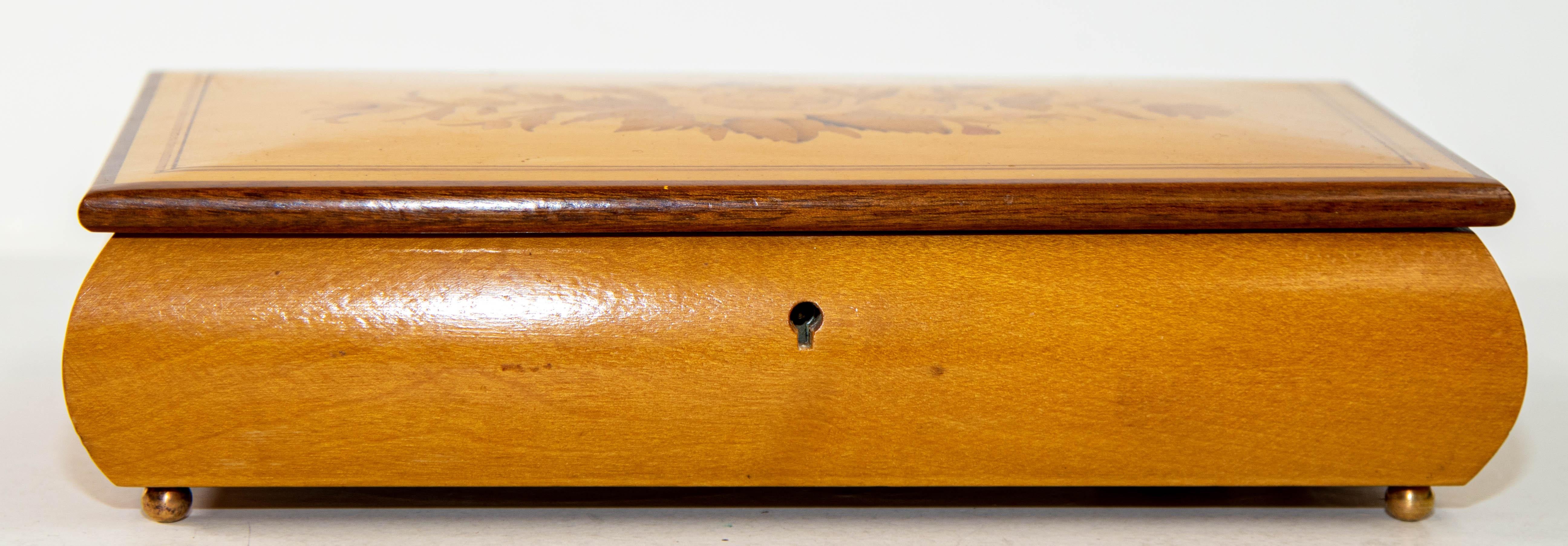 Caja de música grande para joyas Fabricada en Italia por Reuge Años 60 siglo XX en venta