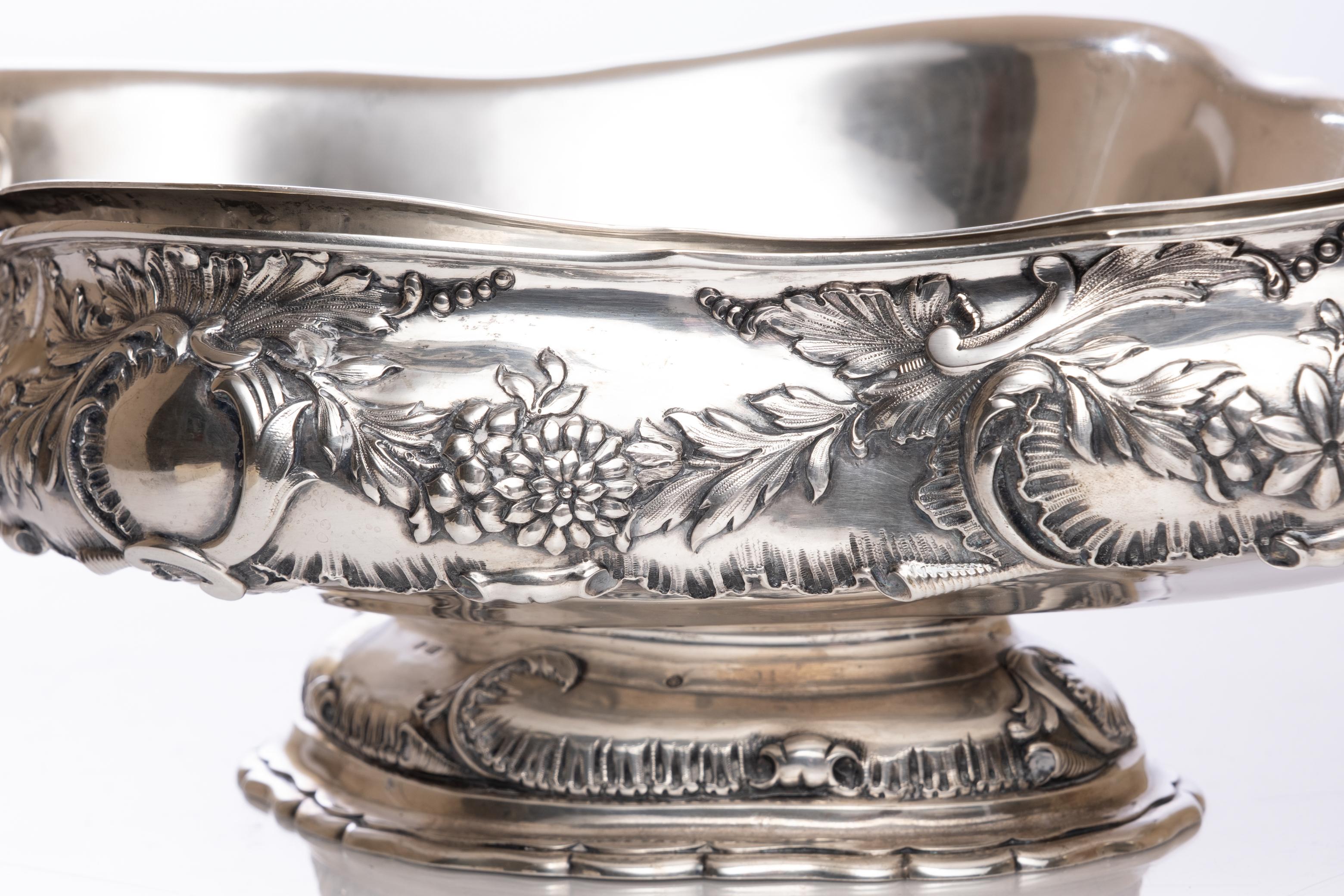 Large Josef Carl Klinkosch Silver Centerpiece In Good Condition In Kingston, NY