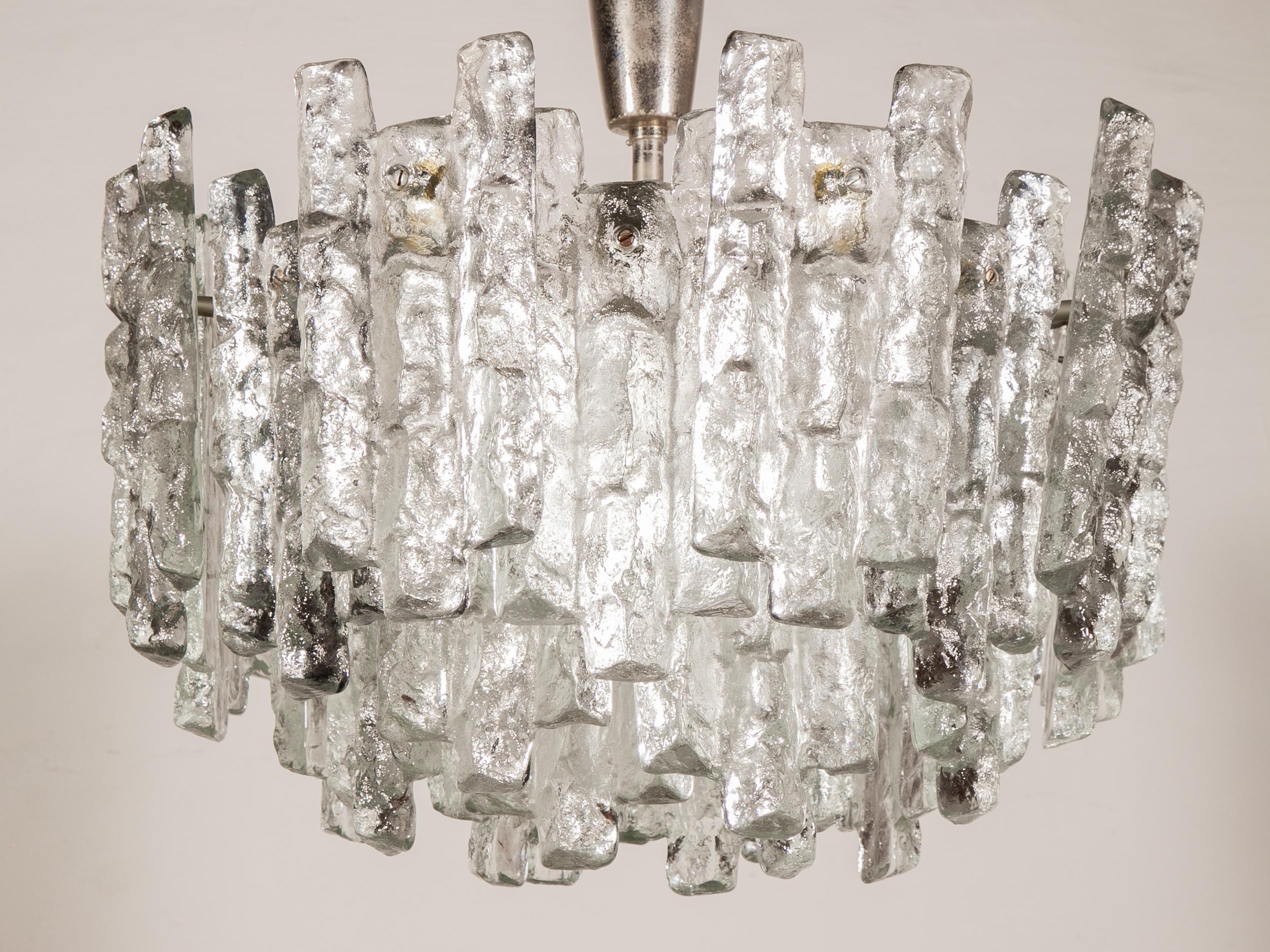 LARGE JT Kalmar, Austria, Murano Glass Iced Blocks, Chandelier, 1960s en venta 1